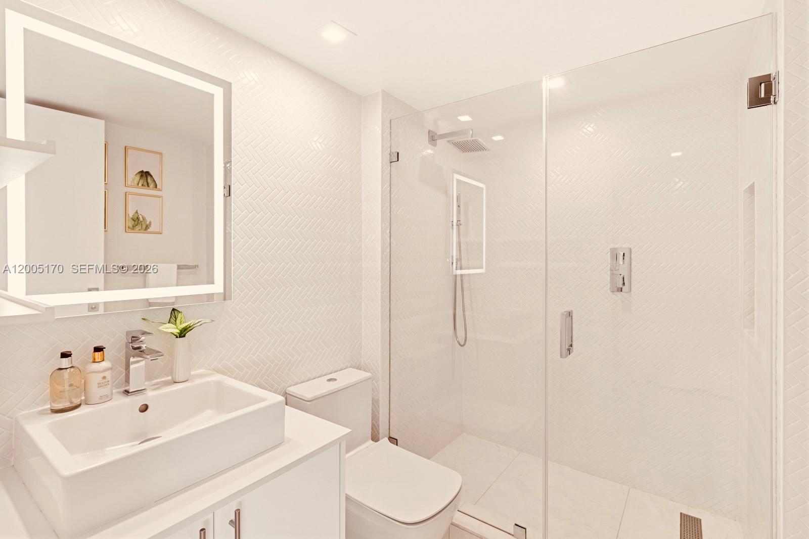 2127 Brickell Ave #1505, Miami FL 33129