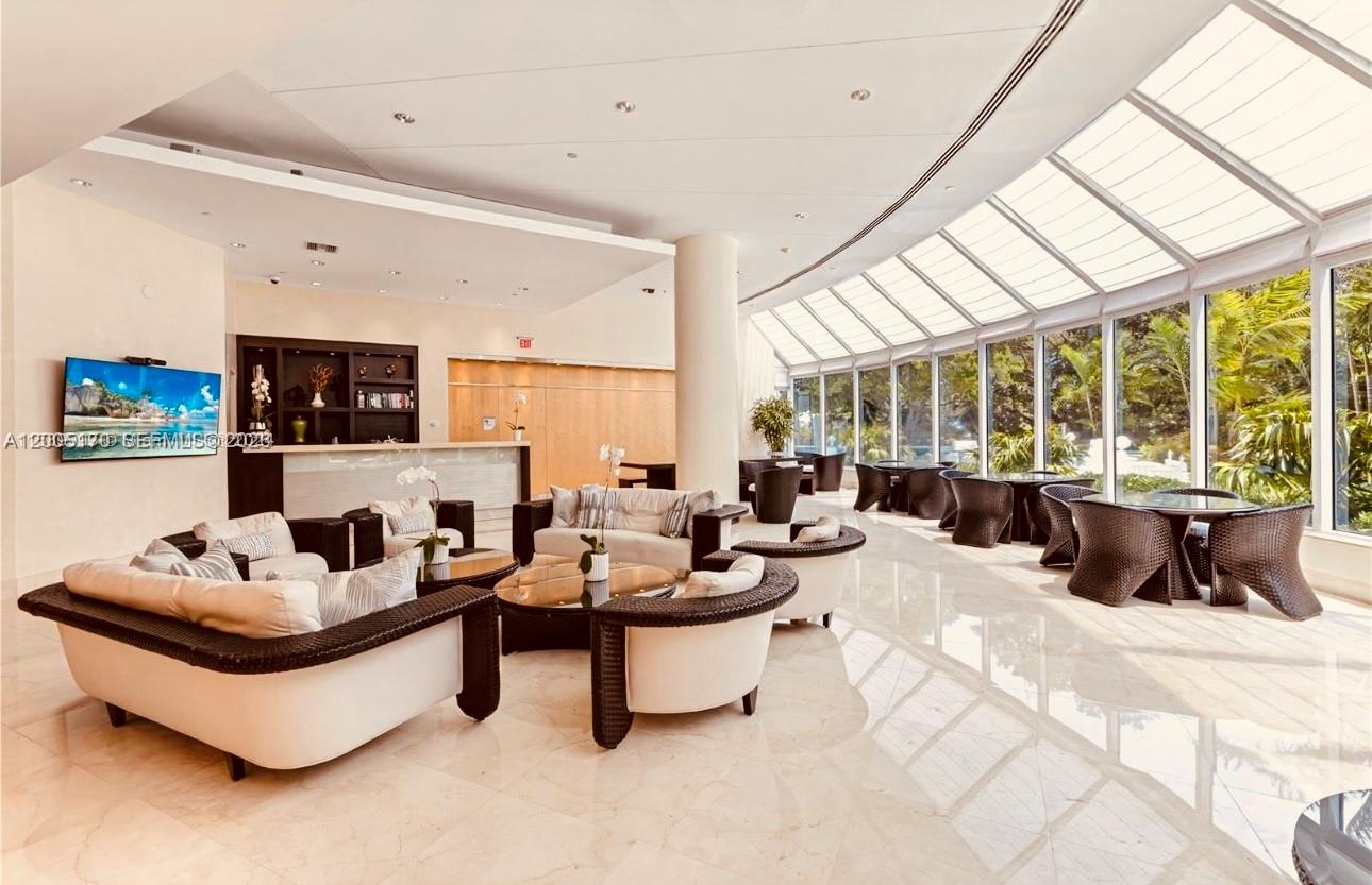 2127 Brickell Ave #1505, Miami FL 33129