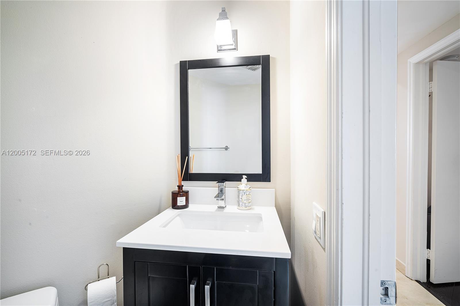 701 Brickell Key Blvd #710, Miami FL 33131