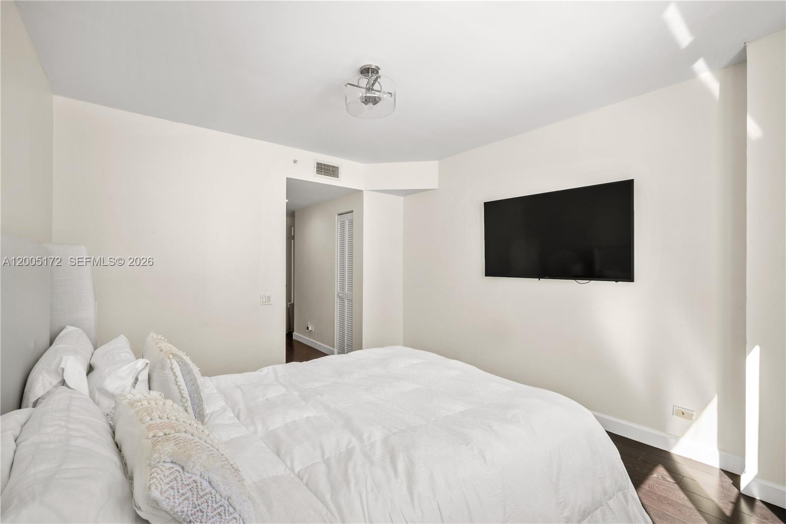 701 Brickell Key Blvd #710, Miami FL 33131