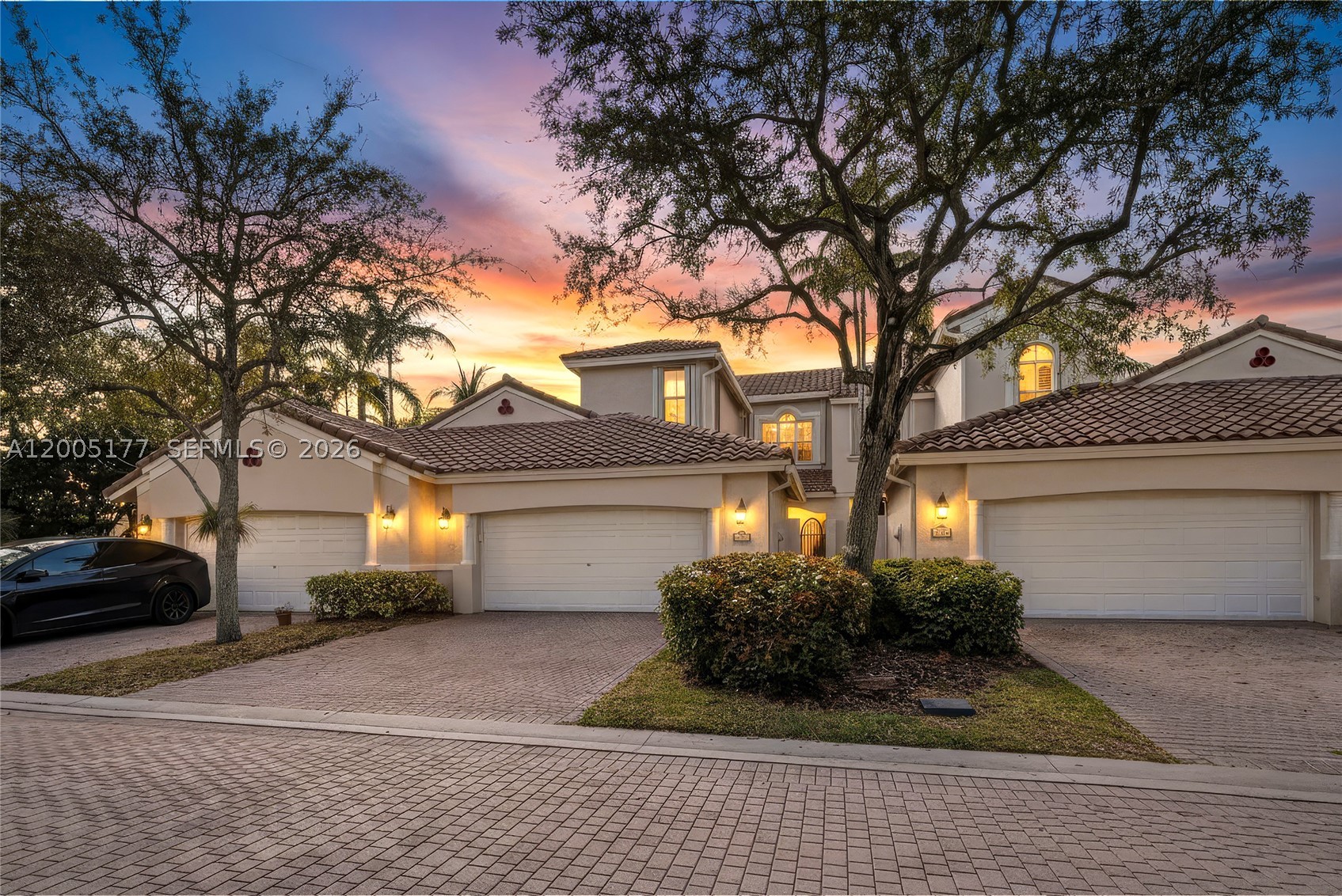1366 W Harbor Vw W, Hollywood FL 33019