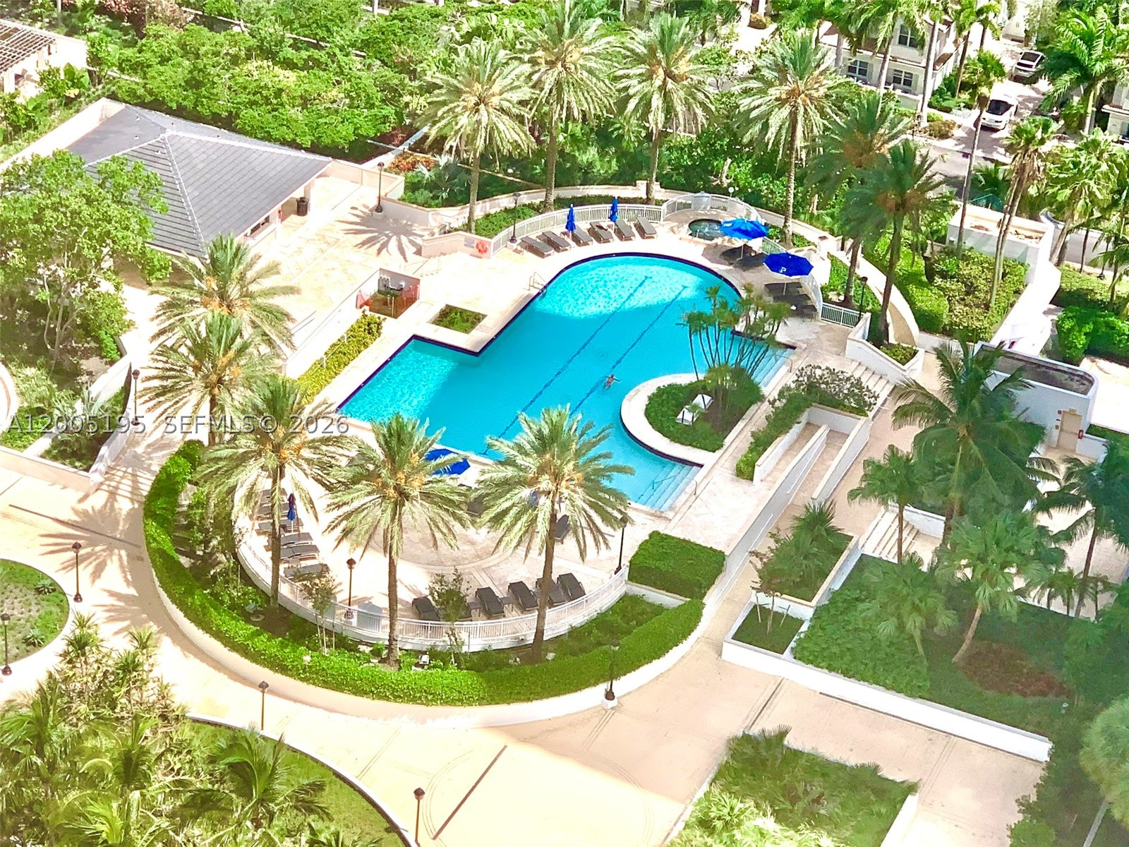 21150 Point PL #LPH 2902, Aventura FL 33180