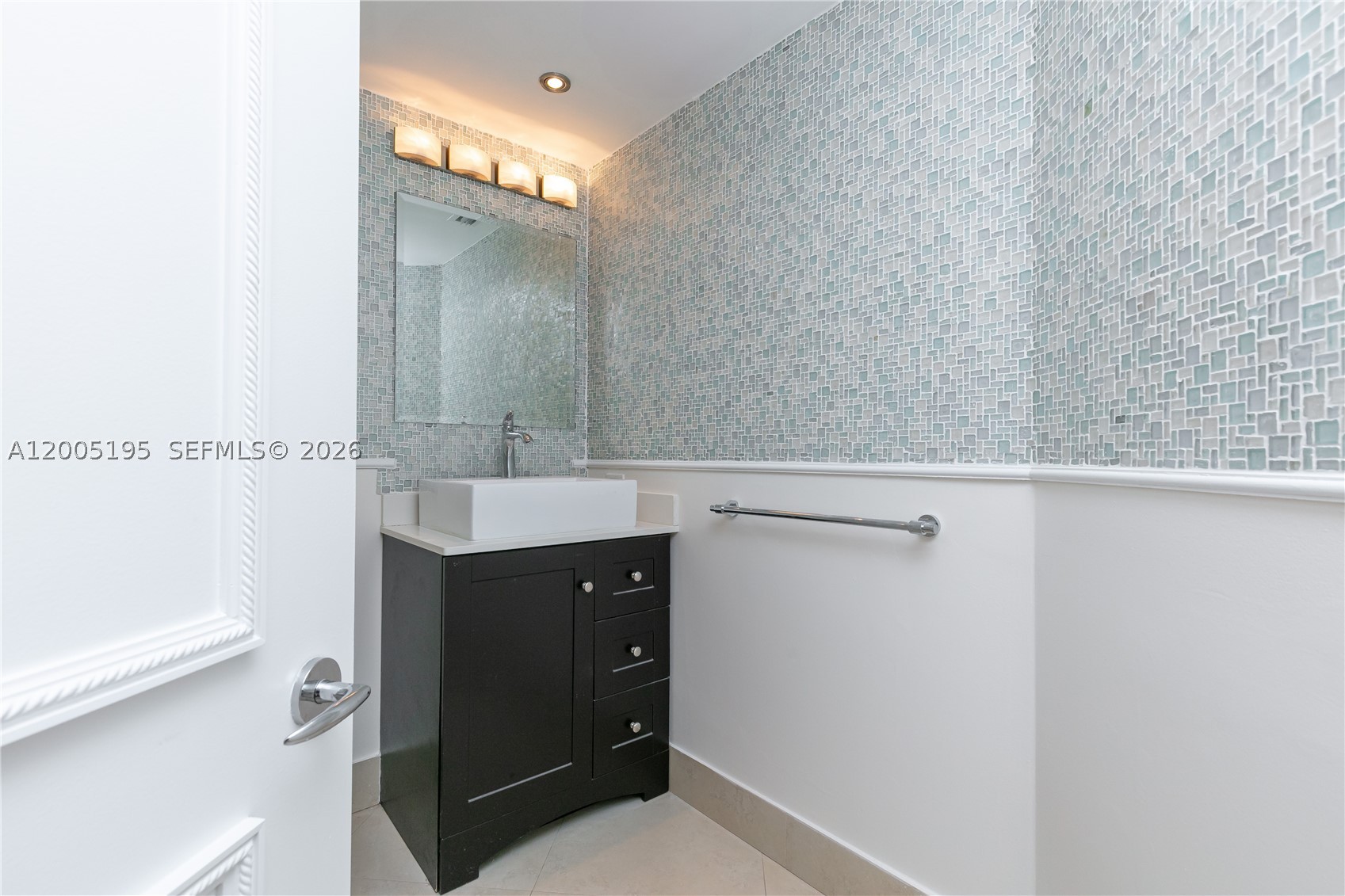 21150 Point PL #LPH 2902, Aventura FL 33180