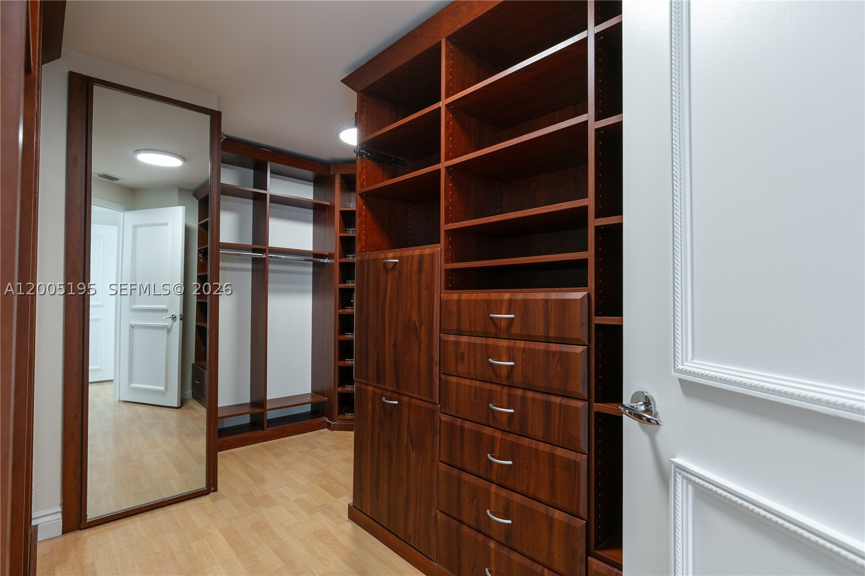 21150 Point PL #LPH 2902, Aventura FL 33180