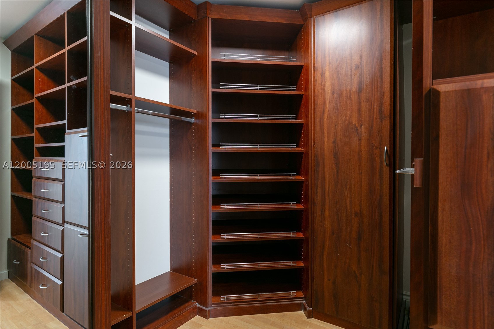21150 Point PL #LPH 2902, Aventura FL 33180