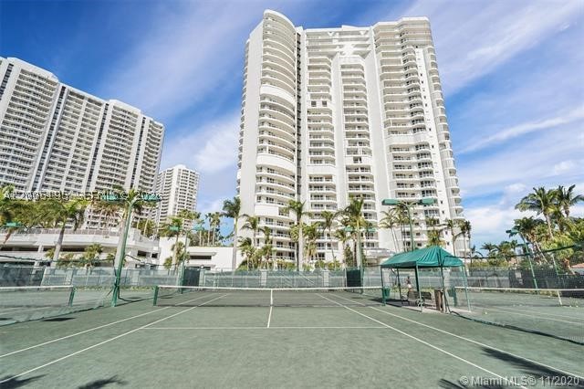 21150 Point PL #LPH 2902, Aventura FL 33180