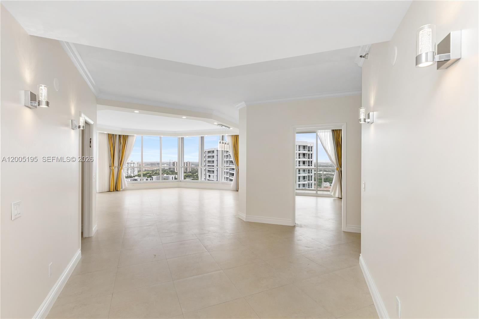 21150 Point PL #LPH 2902, Aventura FL 33180