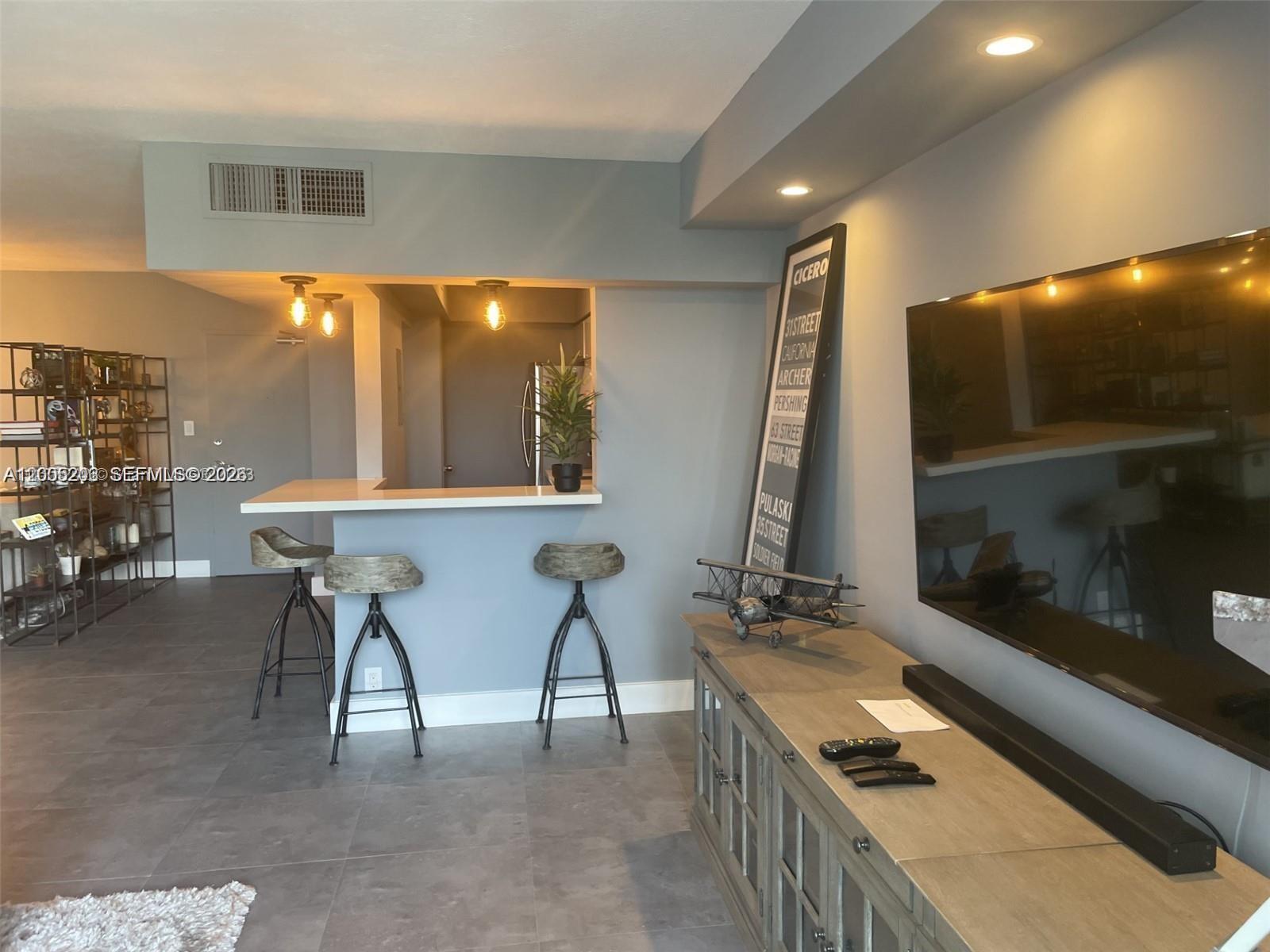 1000 West Ave #405, Miami Beach FL 33139