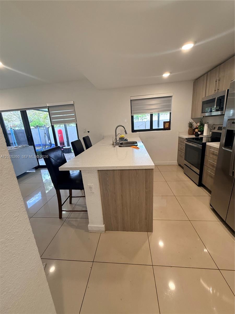 102 NW 10th Pl, Florida City FL 33034
