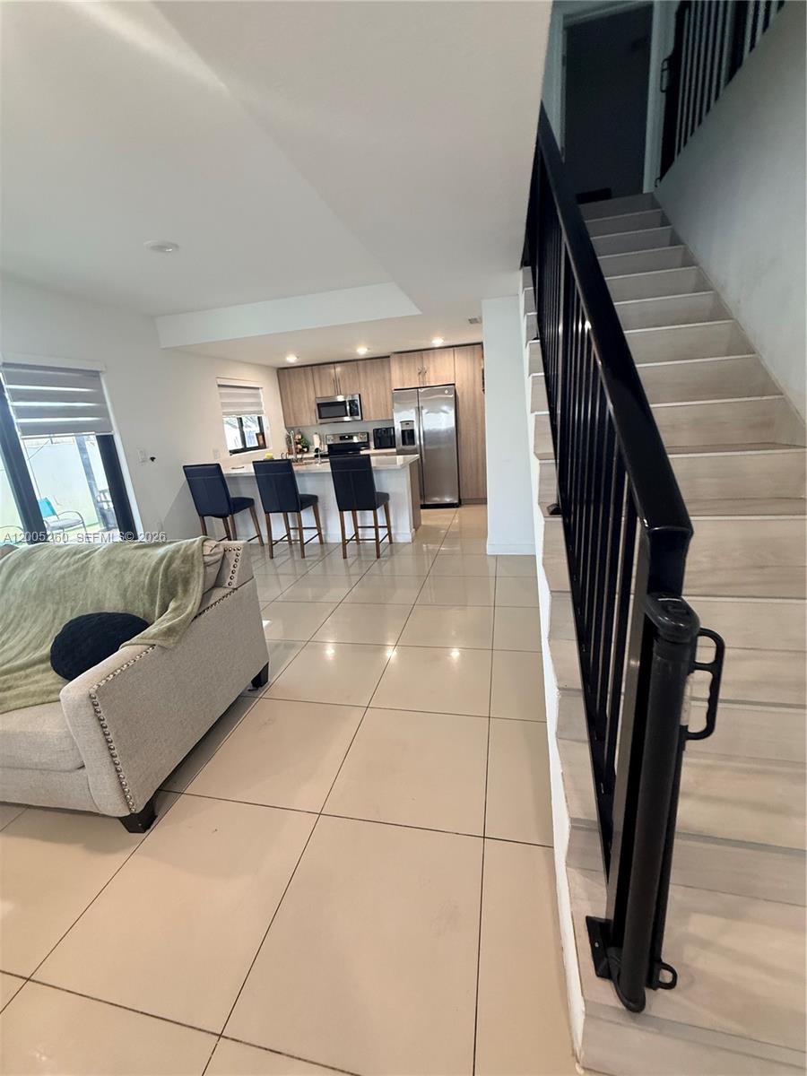 102 NW 10th Pl, Florida City FL 33034