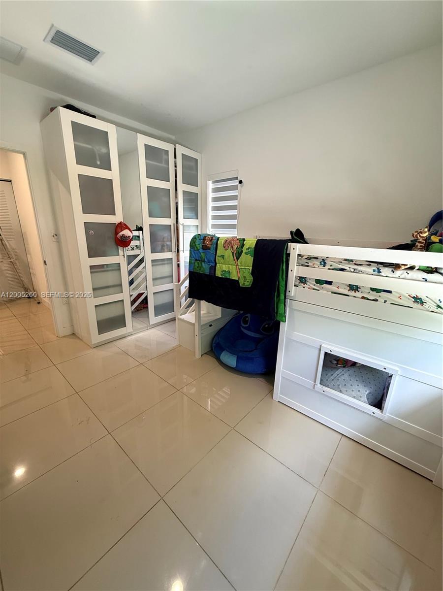 102 NW 10th Pl, Florida City FL 33034