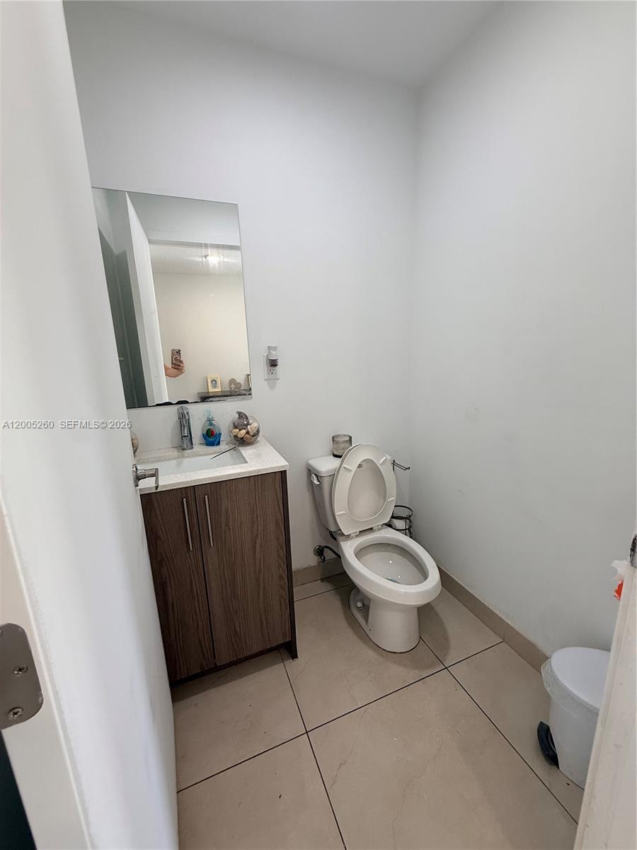 102 NW 10th Pl, Florida City FL 33034