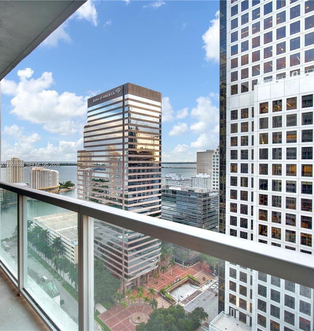 500 Brickell Ave #3008, Miami FL 33131