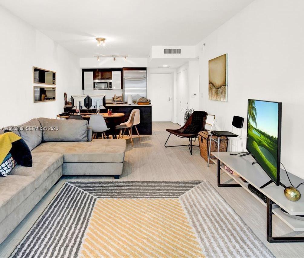 500 Brickell Ave #3008, Miami FL 33131