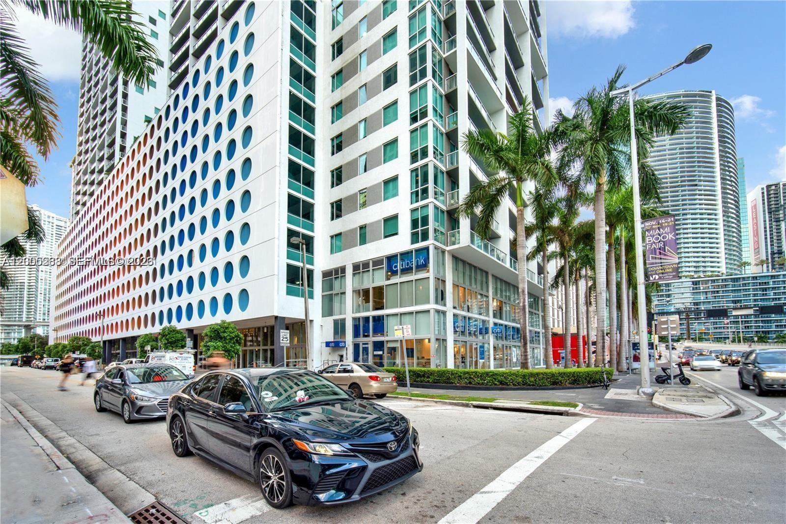 500 Brickell Ave #3008, Miami FL 33131