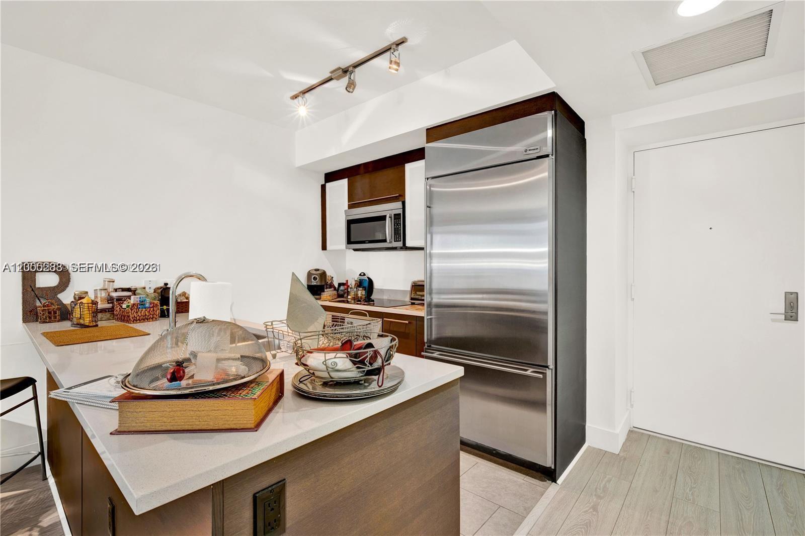 500 Brickell Ave #3008, Miami FL 33131