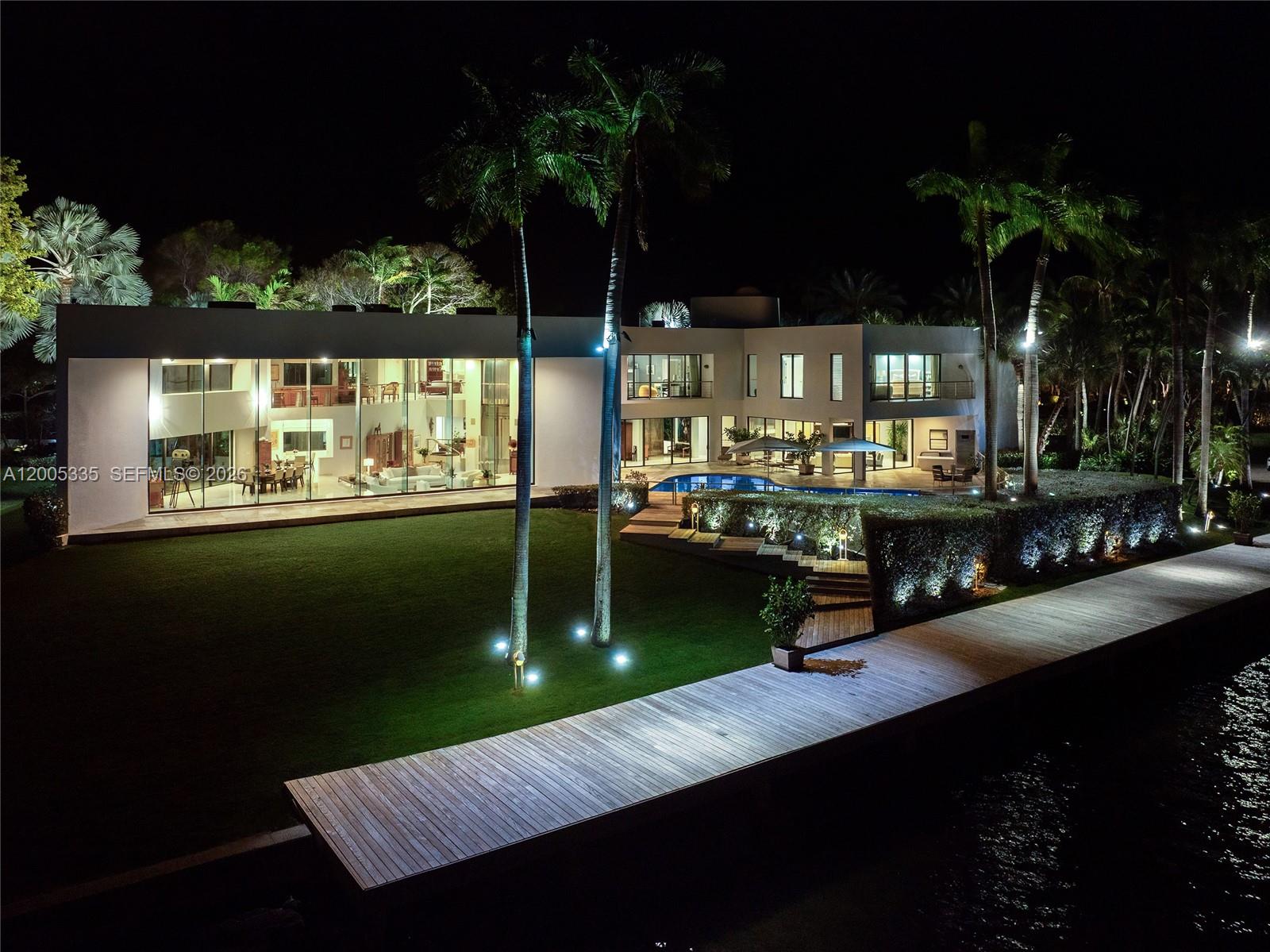 485 W Matheson Dr, Key Biscayne FL 33149