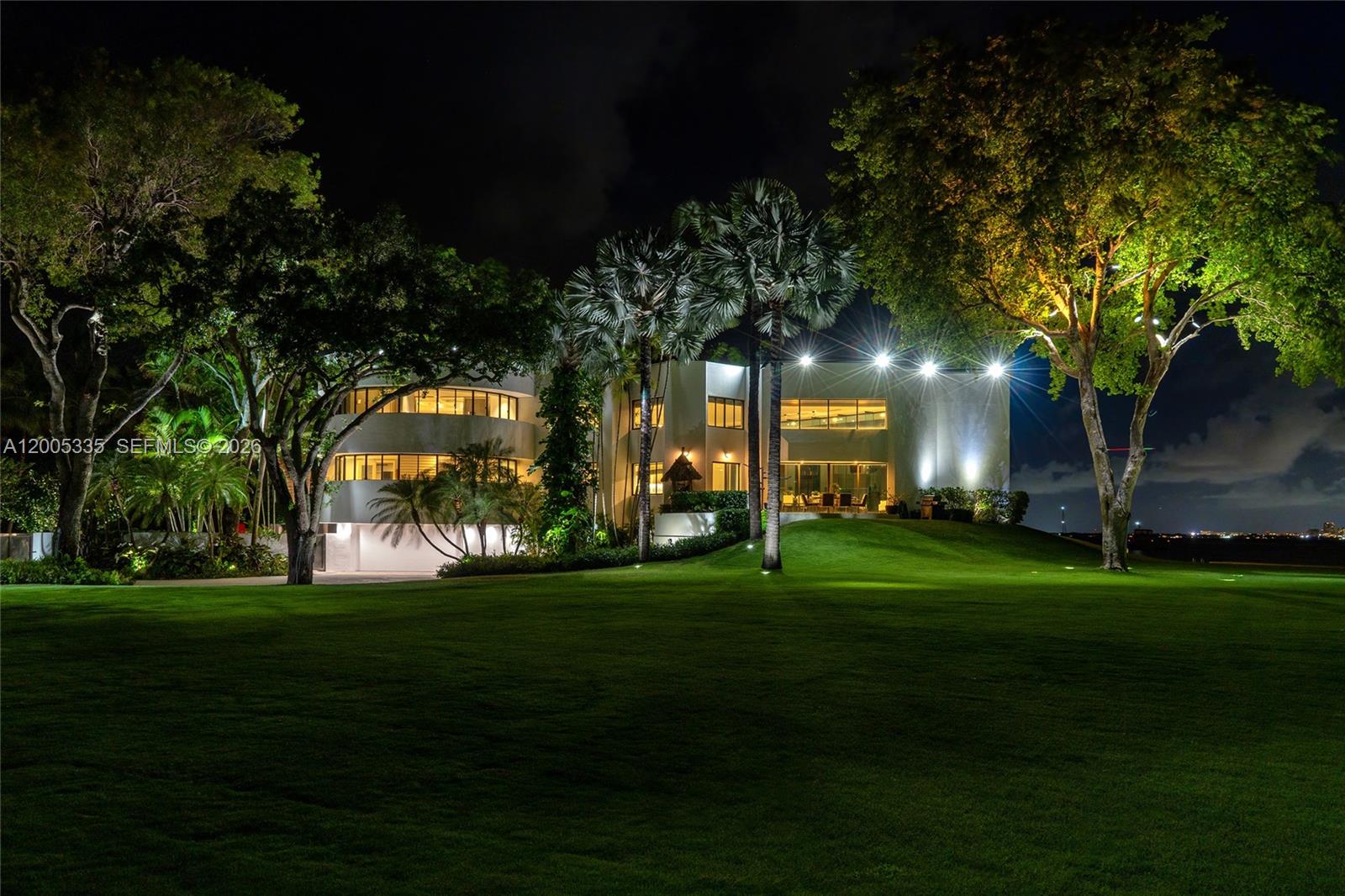 485 W Matheson Dr, Key Biscayne FL 33149