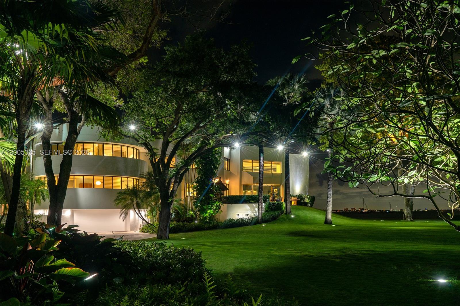 485 W Matheson Dr, Key Biscayne FL 33149