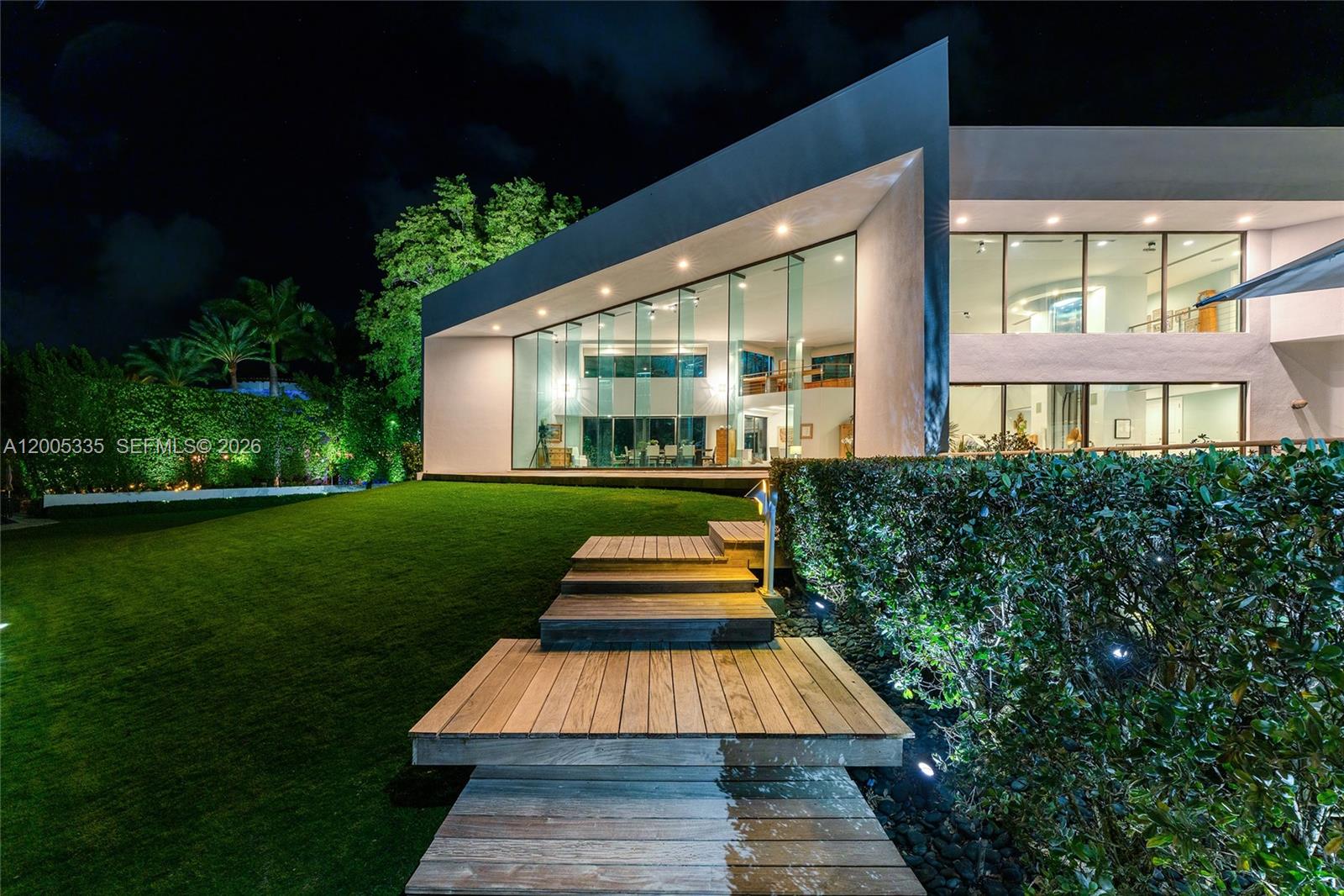 485 W Matheson Dr, Key Biscayne FL 33149