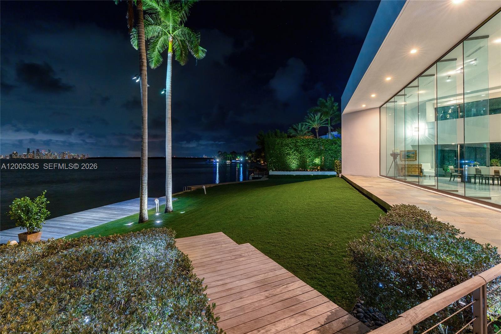 485 W Matheson Dr, Key Biscayne FL 33149