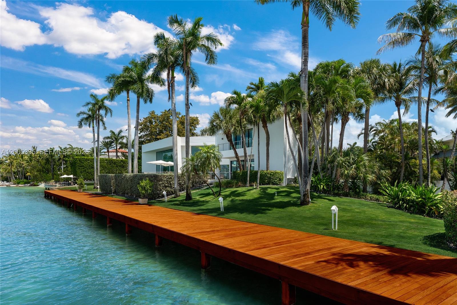 485 W Matheson Dr, Key Biscayne FL 33149