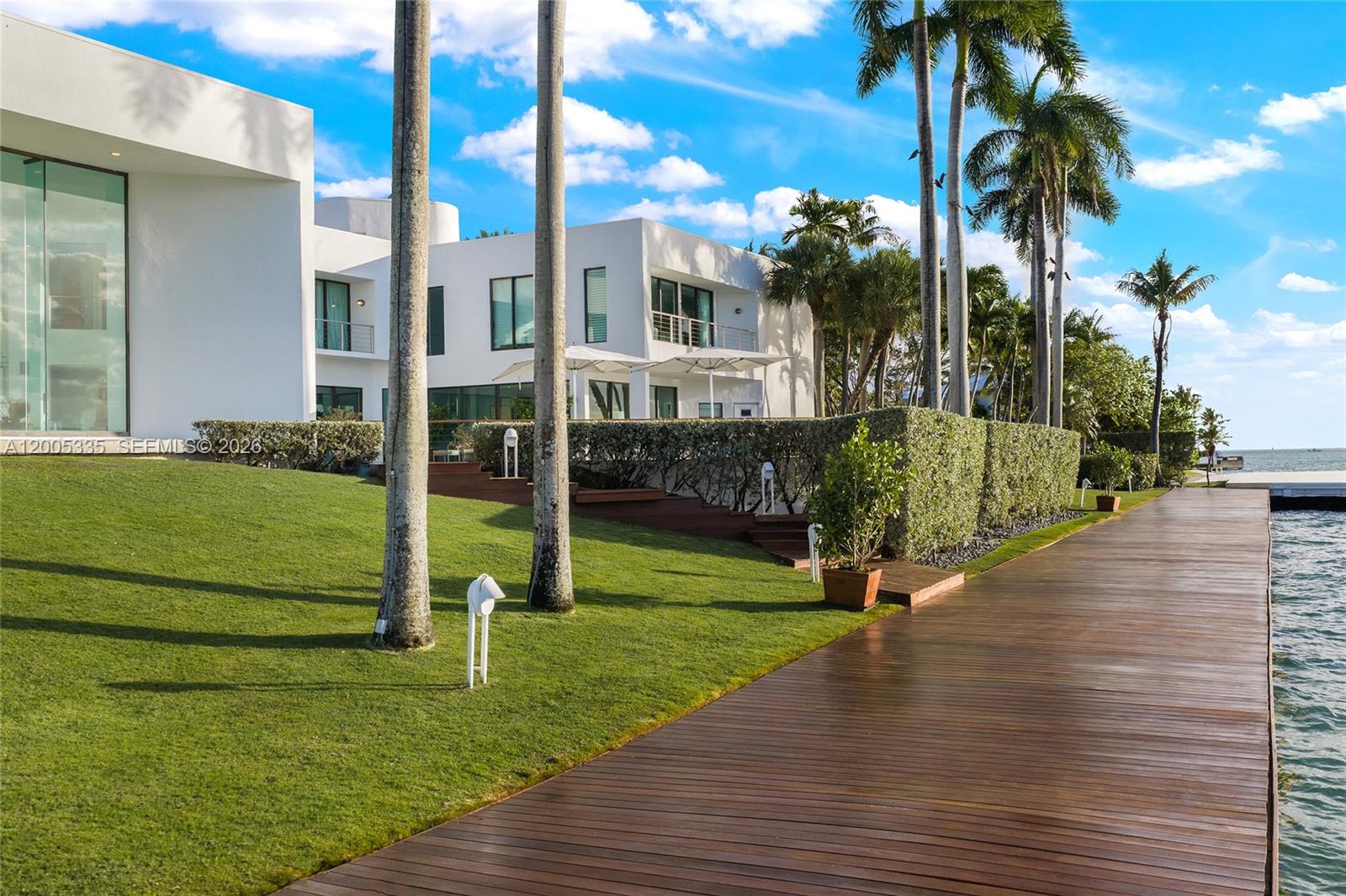 485 W Matheson Dr, Key Biscayne FL 33149
