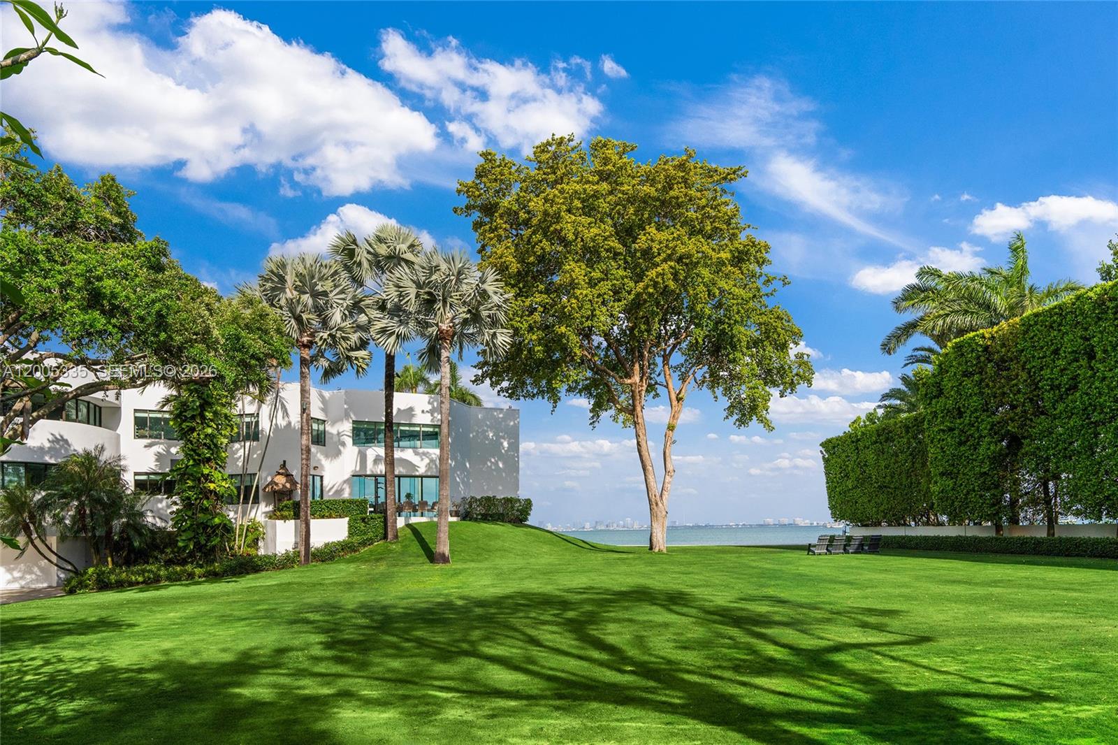 485 W Matheson Dr, Key Biscayne FL 33149