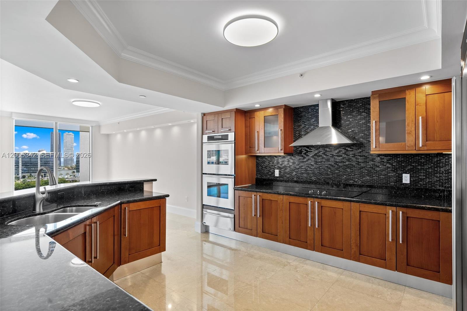3301 NE 183rd St #1604, Aventura FL 33160