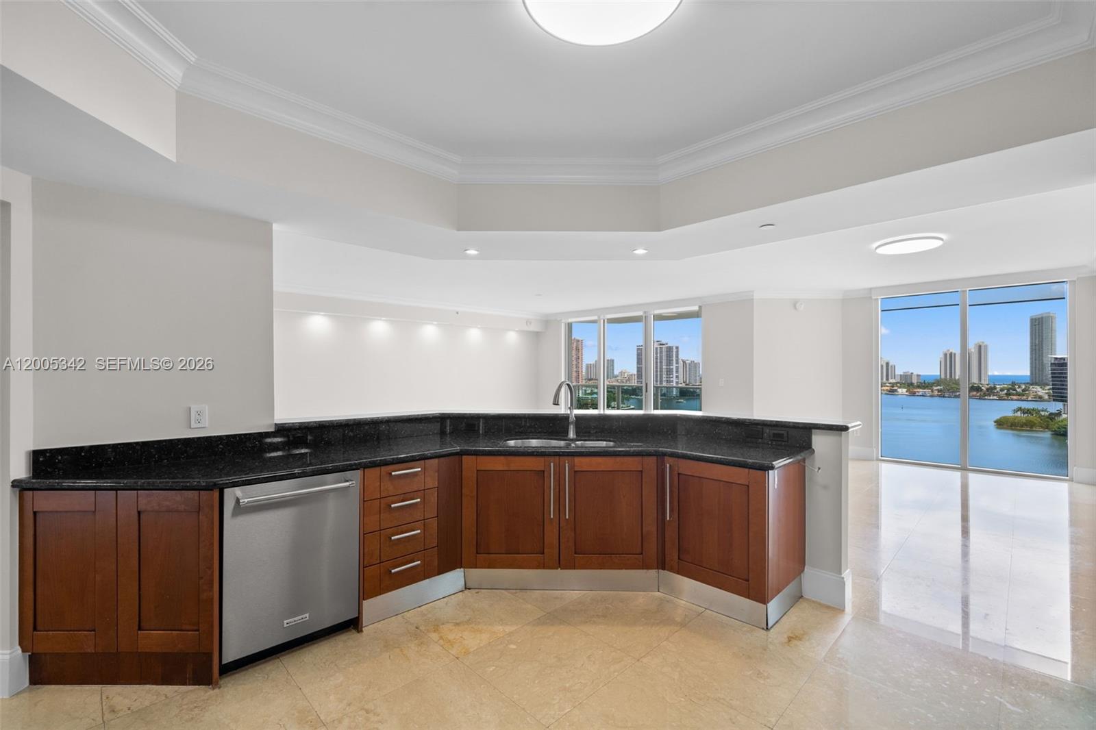 3301 NE 183rd St #1604, Aventura FL 33160