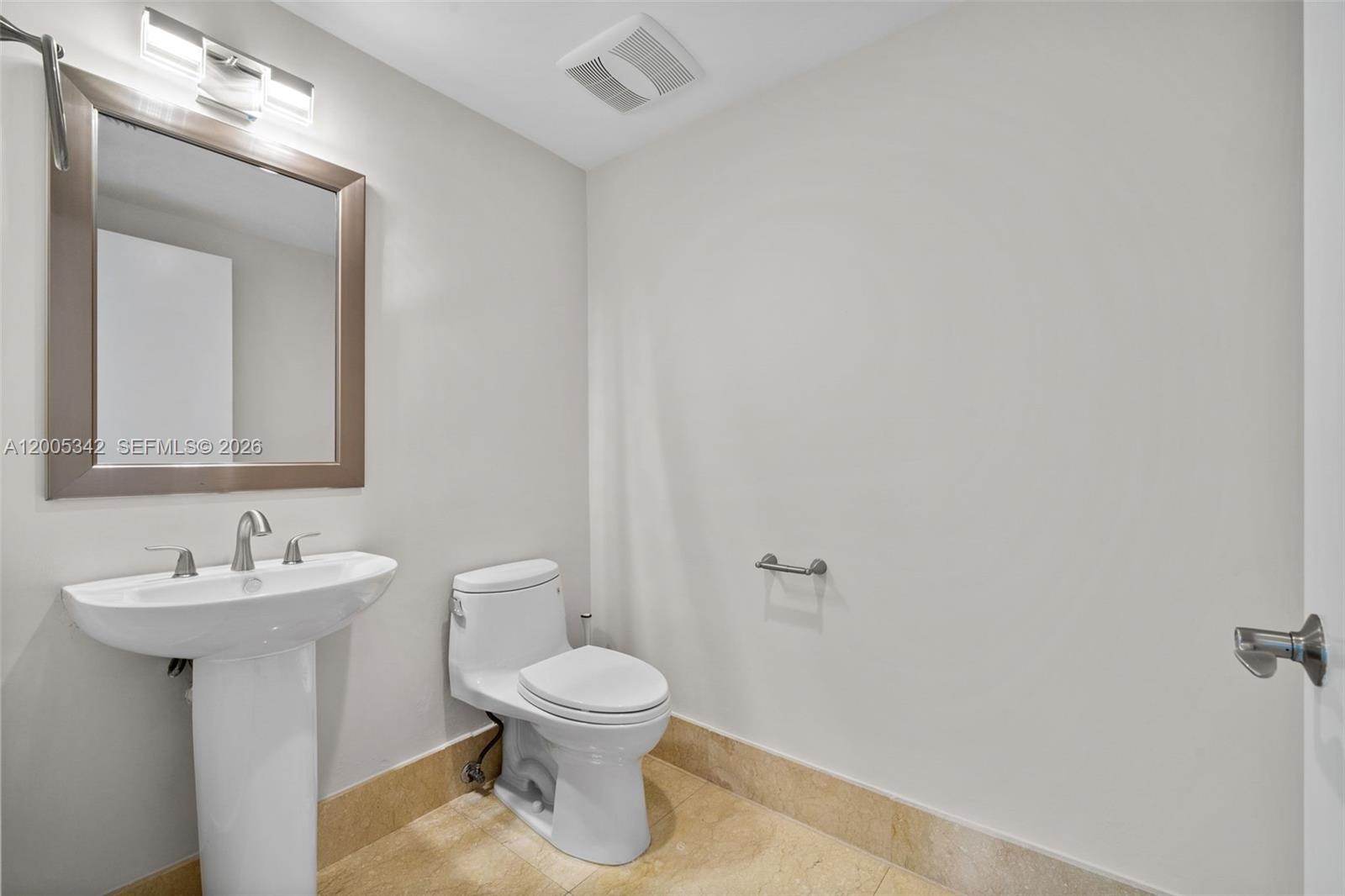 3301 NE 183rd St #1604, Aventura FL 33160