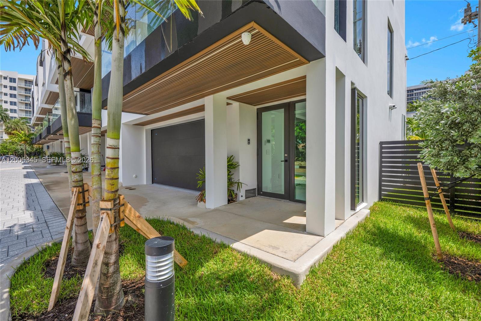 3222 NE 7th St #1, Pompano Beach FL 33062