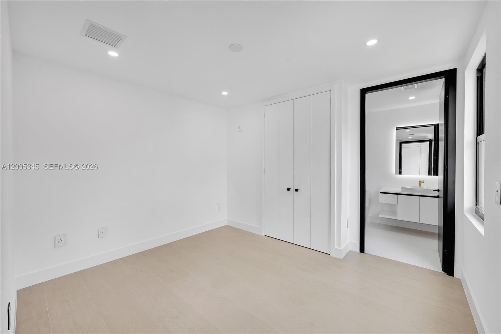 3222 NE 7th St #1, Pompano Beach FL 33062