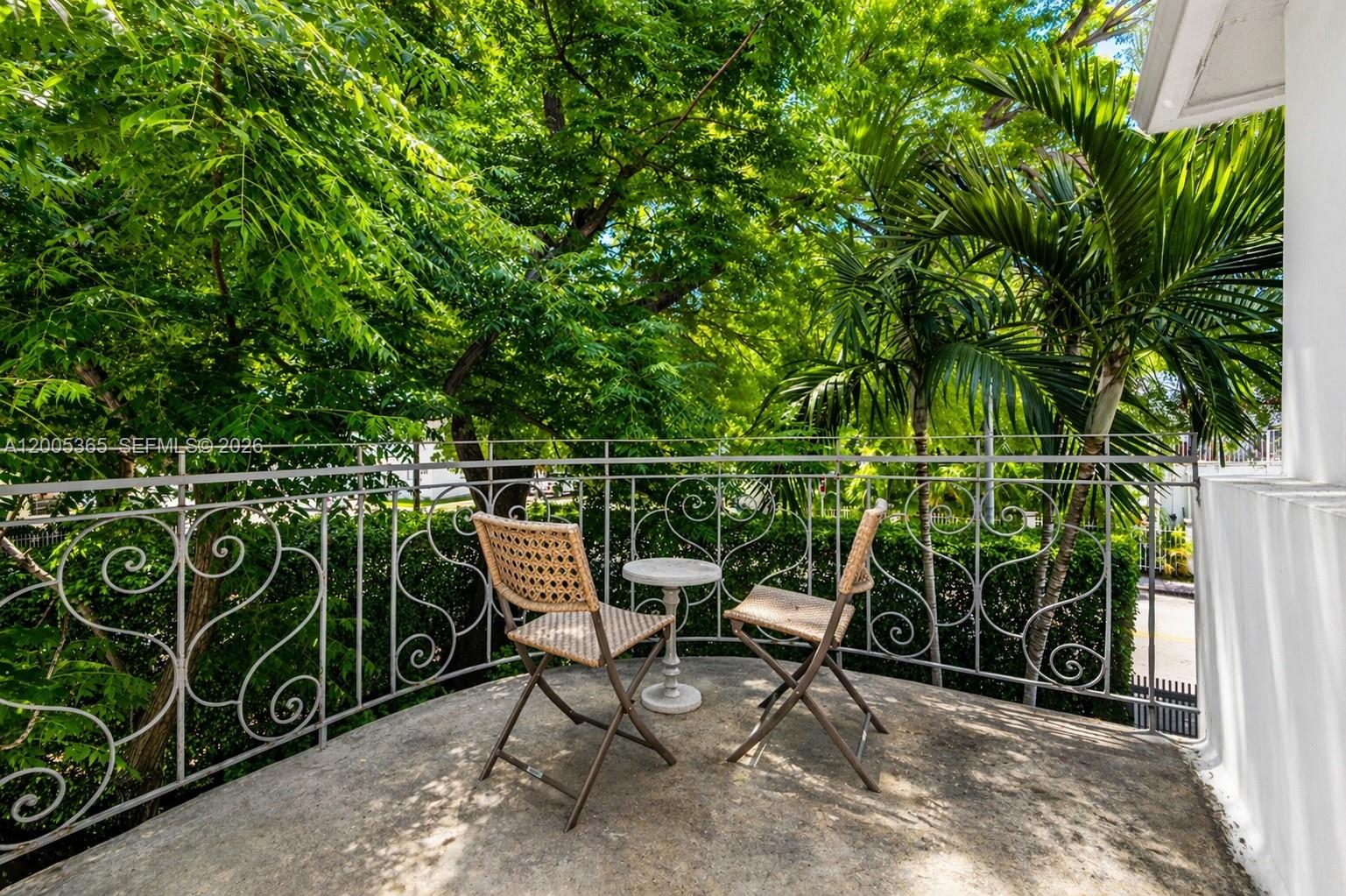 1005 9th St #2, Miami Beach FL 33139