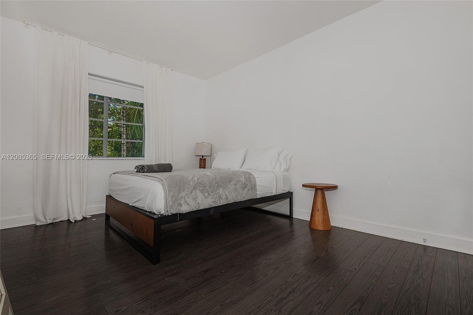 1005 9th St #2, Miami Beach FL 33139