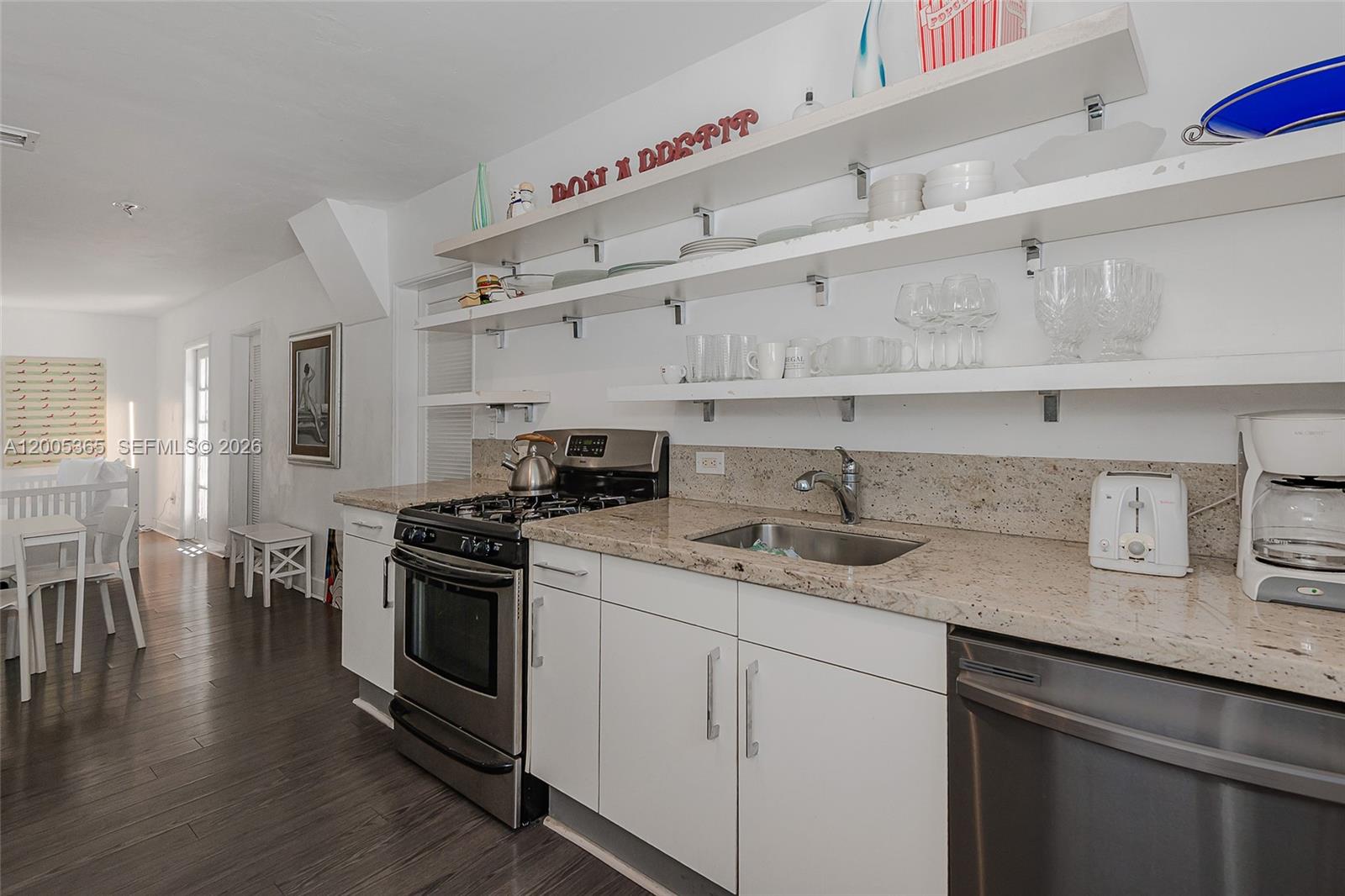 1005 9th St #2, Miami Beach FL 33139