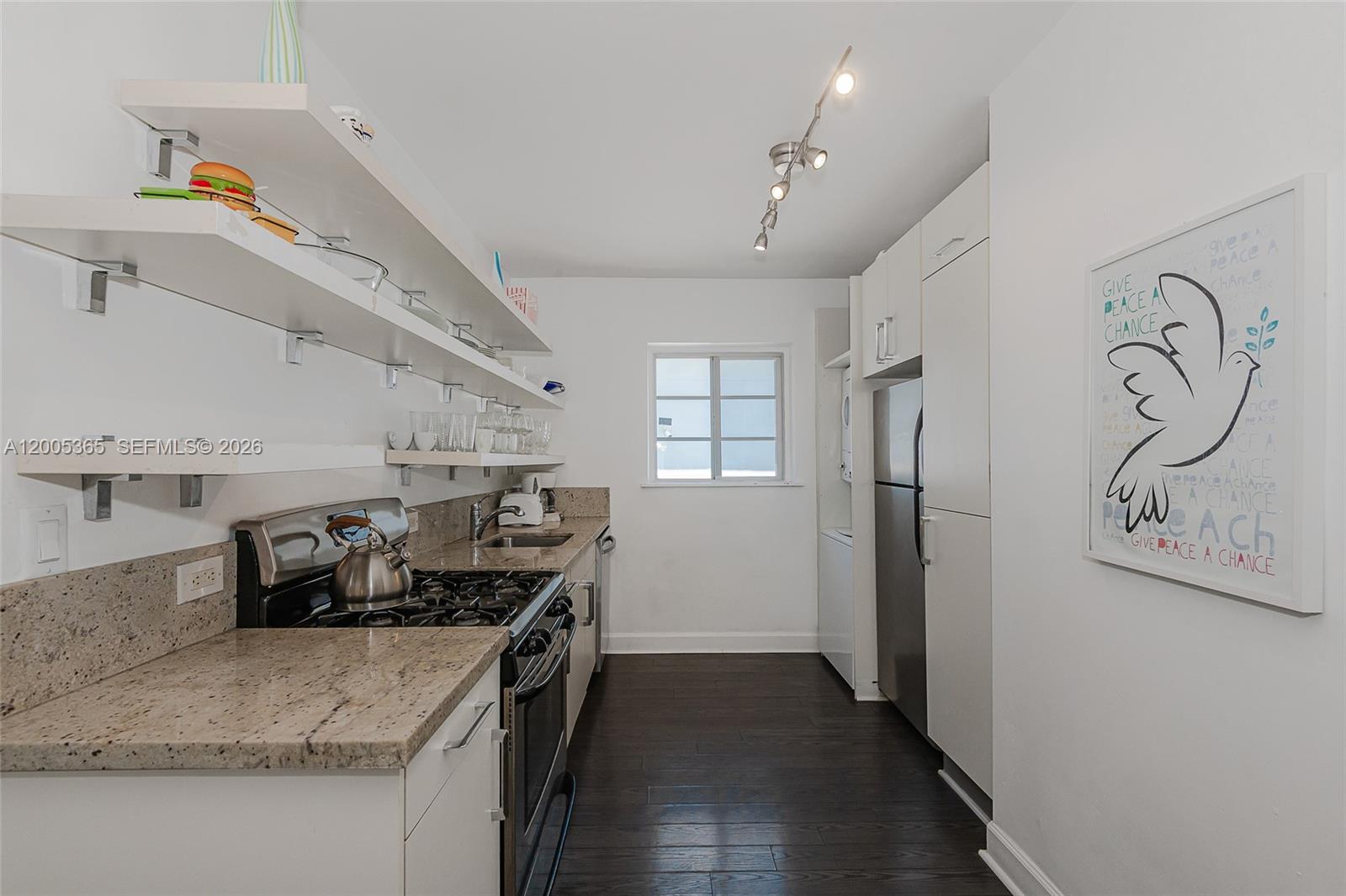 1005 9th St #2, Miami Beach FL 33139