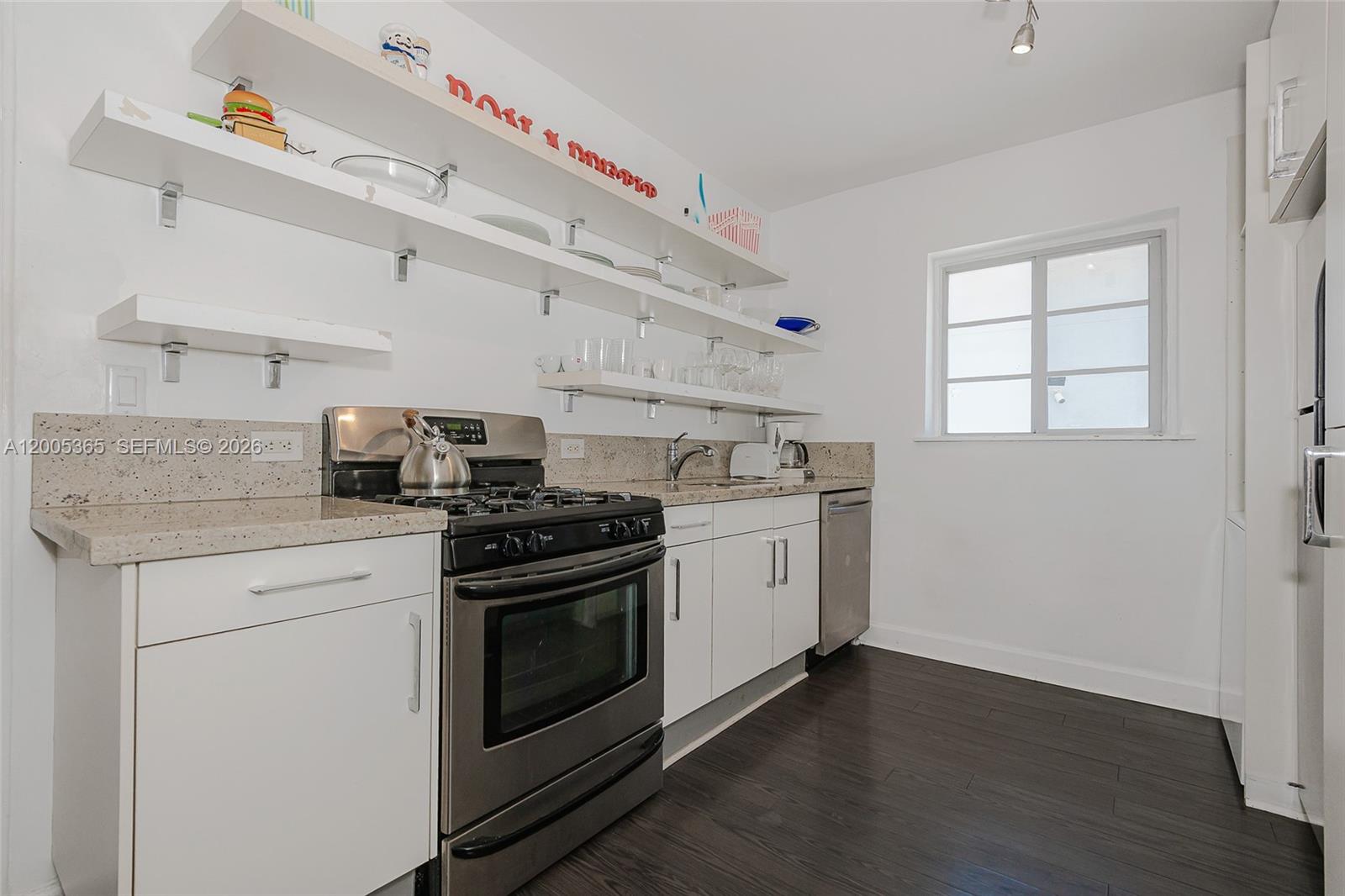 1005 9th St #2, Miami Beach FL 33139
