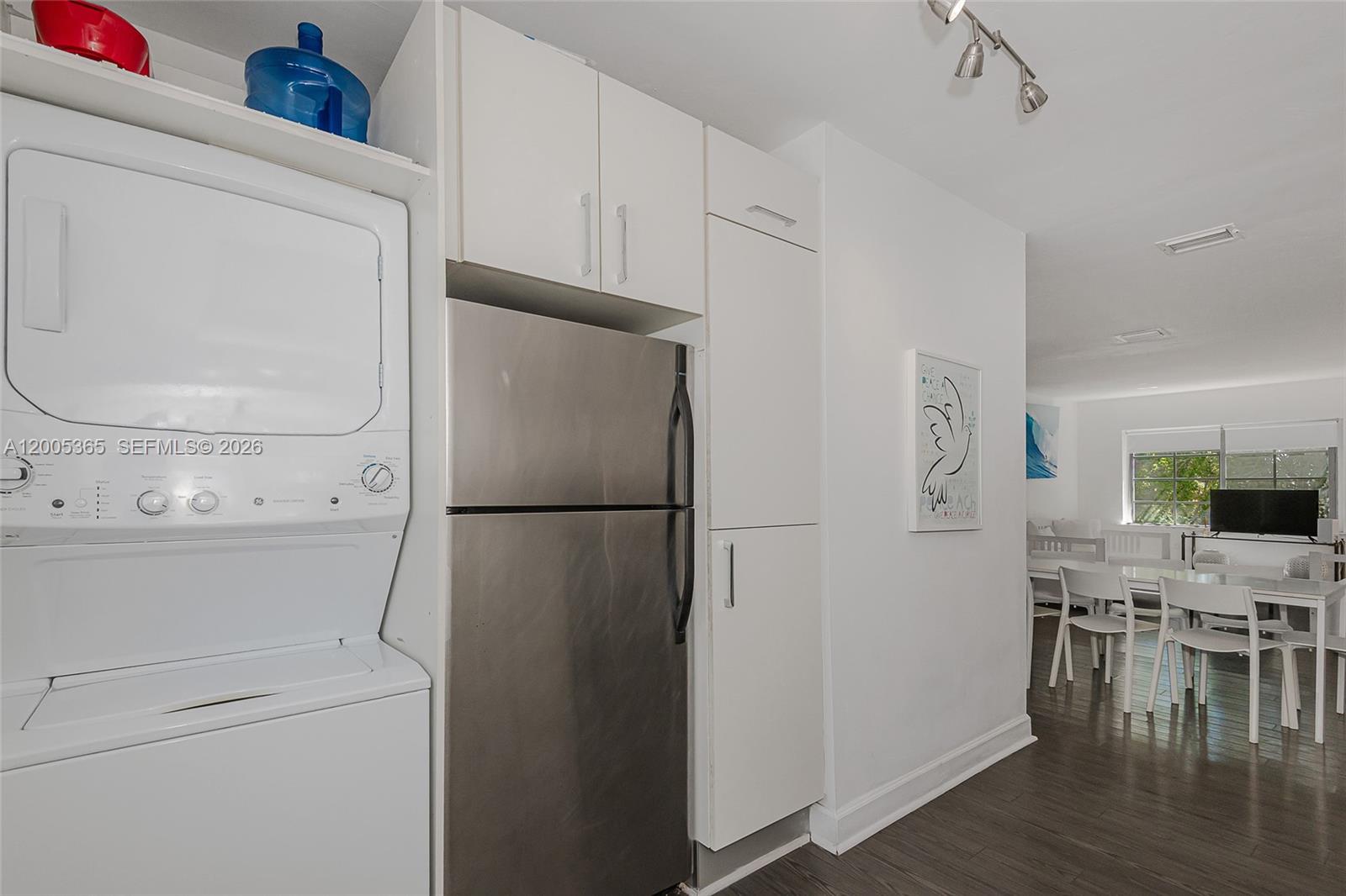 1005 9th St #2, Miami Beach FL 33139