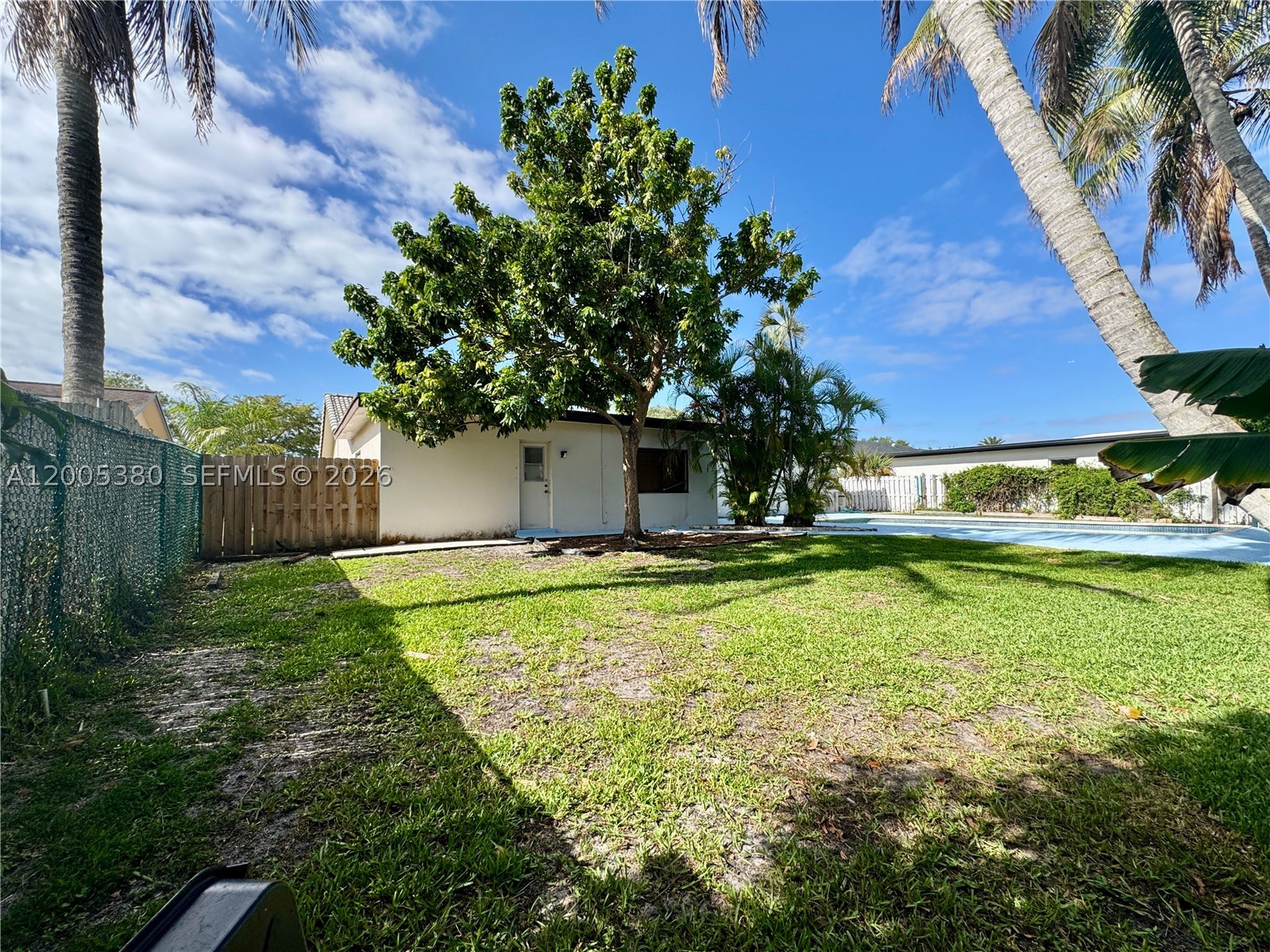 13425 NW 10th St, Sunrise FL 33323