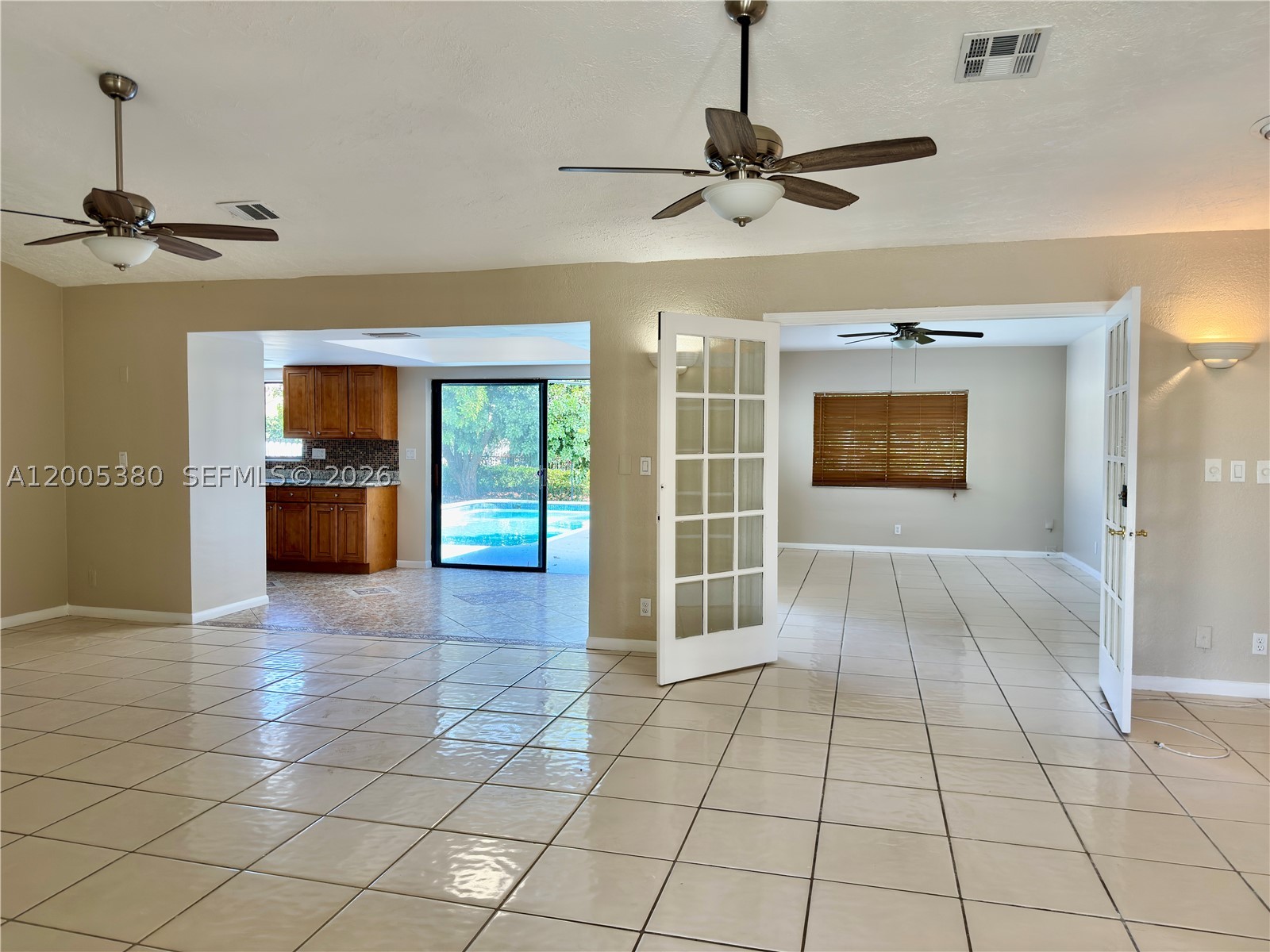 13425 NW 10th St, Sunrise FL 33323
