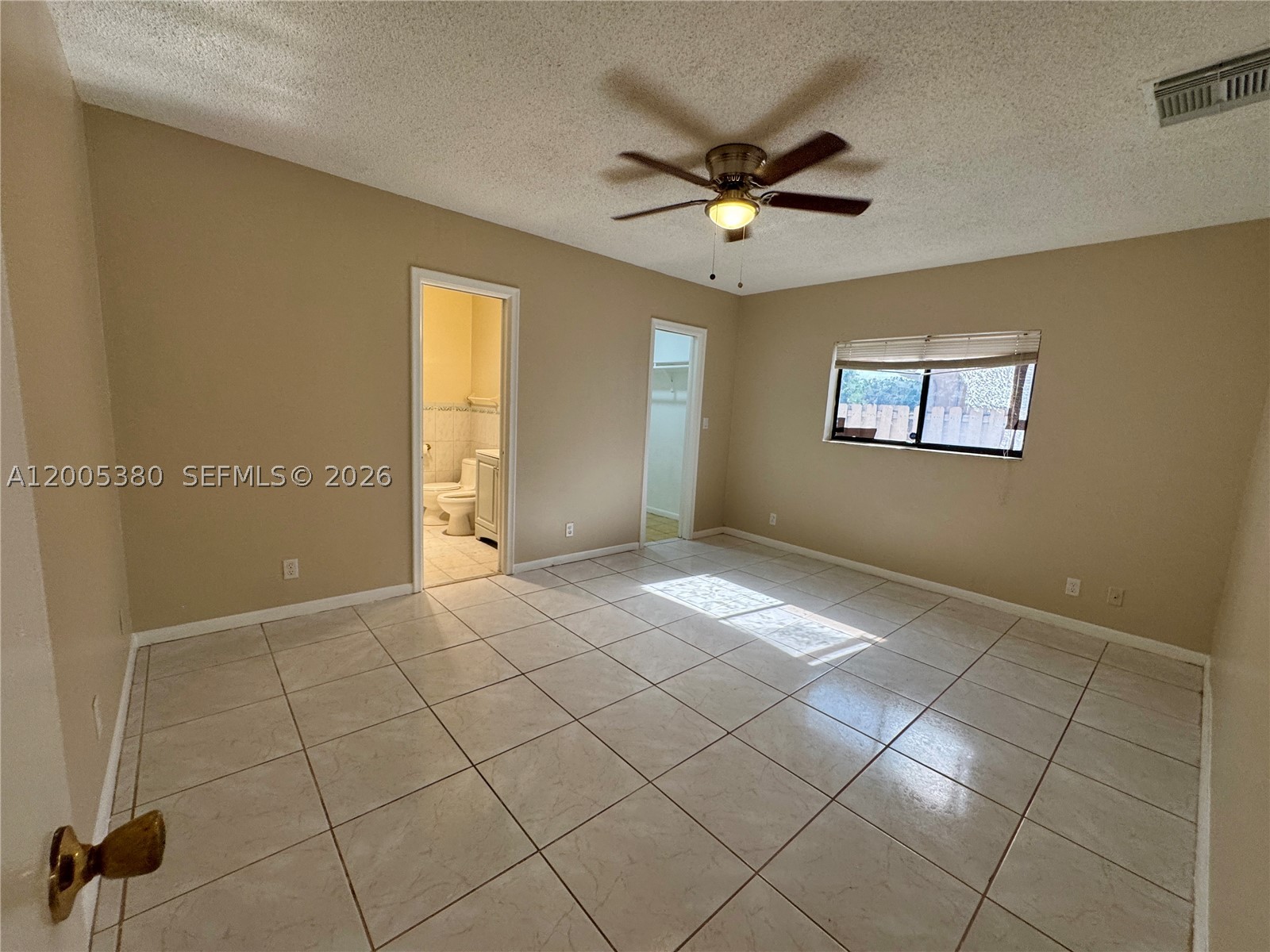 13425 NW 10th St, Sunrise FL 33323