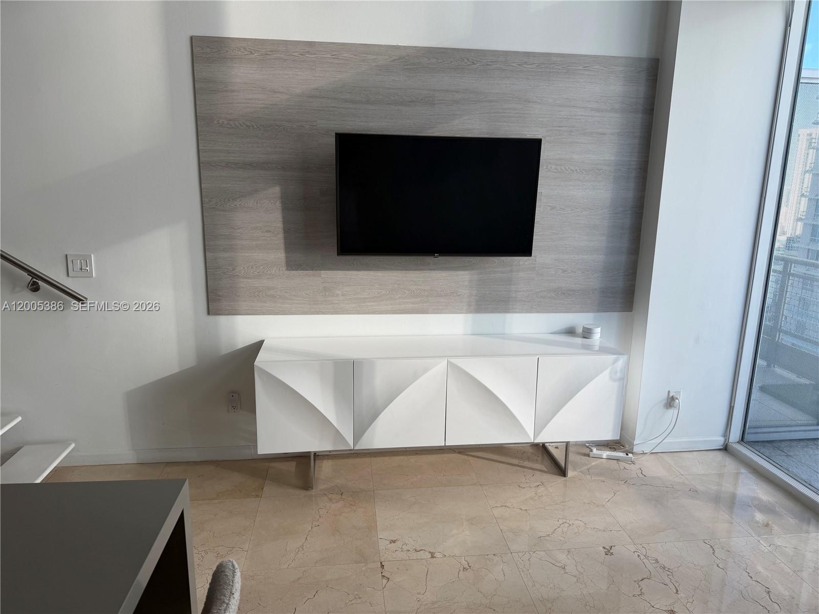 690 SW 1st Ct #2524, Miami FL 33130