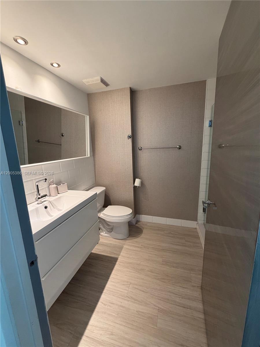 690 SW 1st Ct #2524, Miami FL 33130
