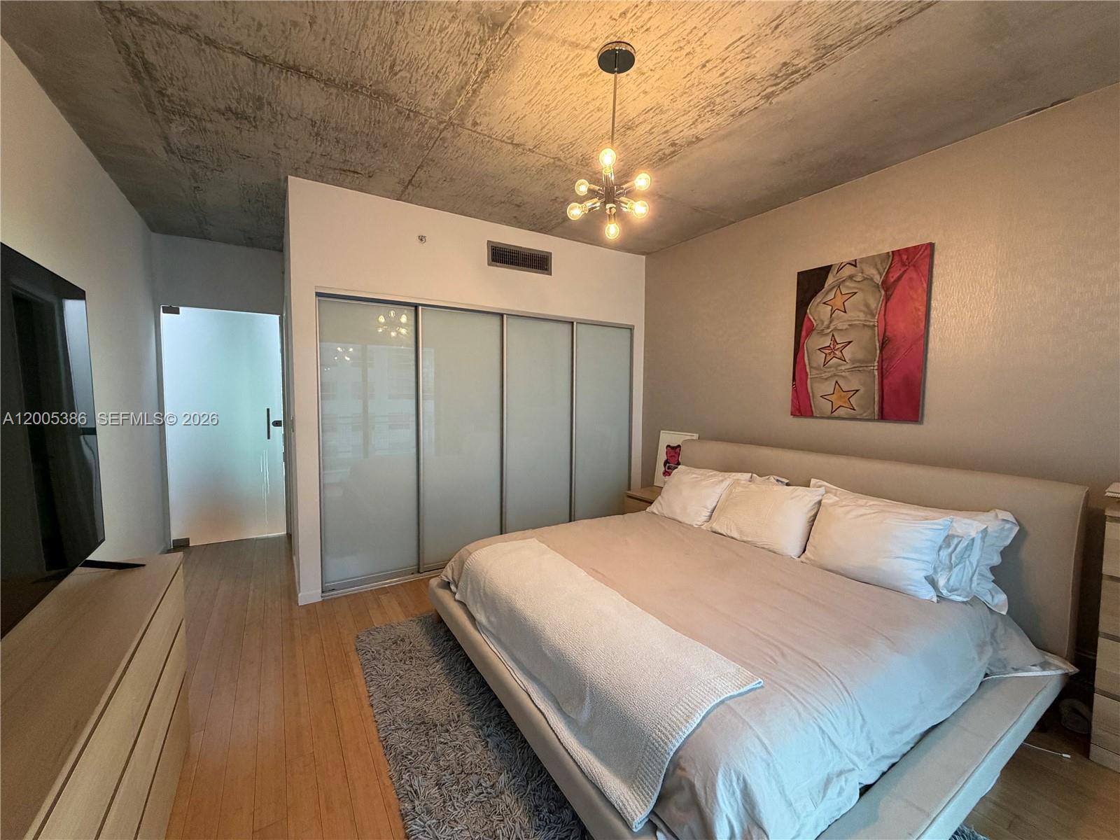 690 SW 1st Ct #2524, Miami FL 33130