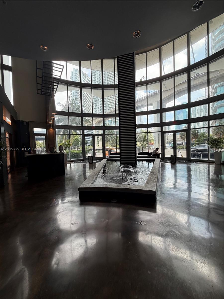 690 SW 1st Ct #2524, Miami FL 33130