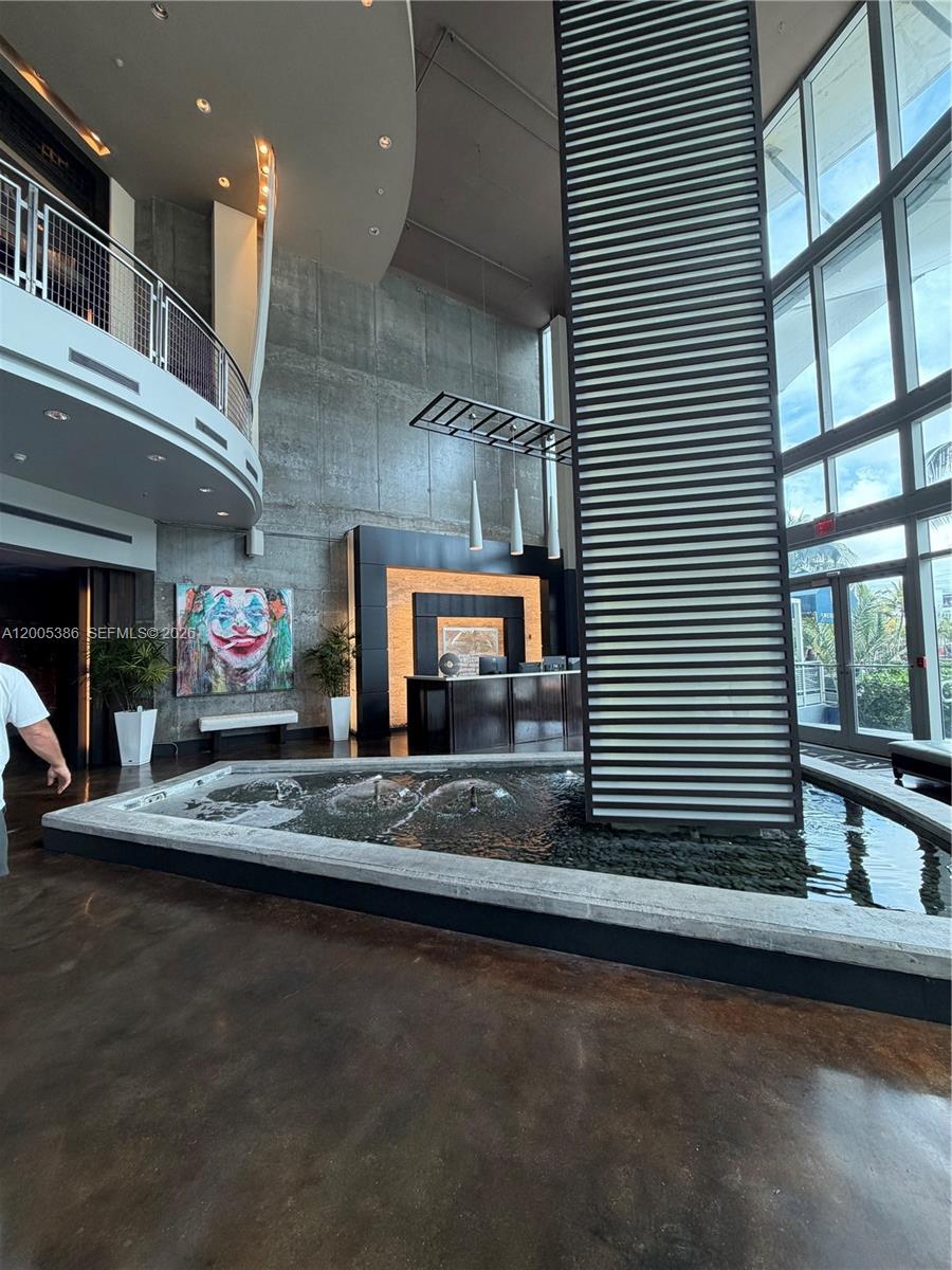 690 SW 1st Ct #2524, Miami FL 33130