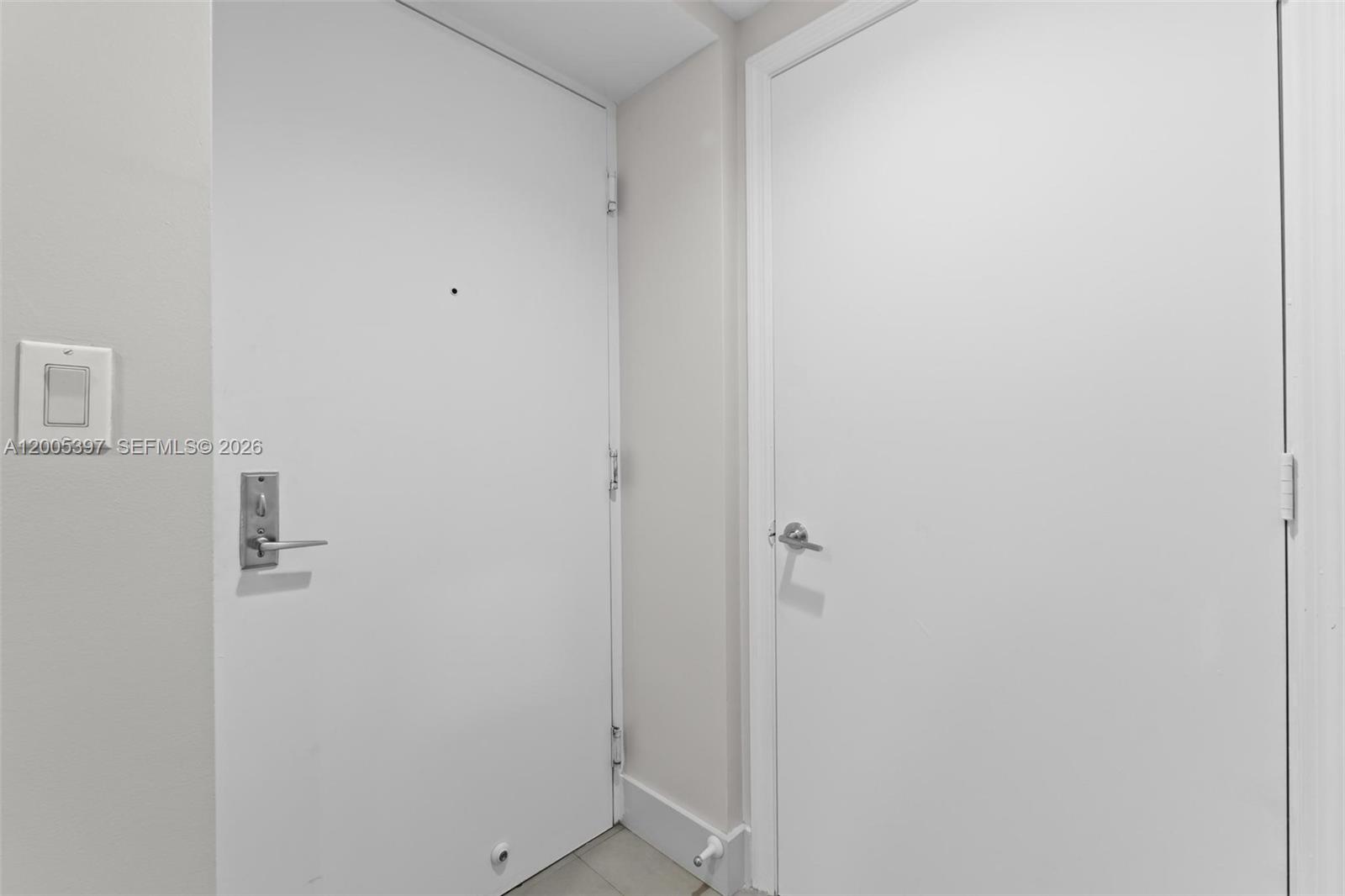 500 Brickell Ave #1405, Miami FL 33131