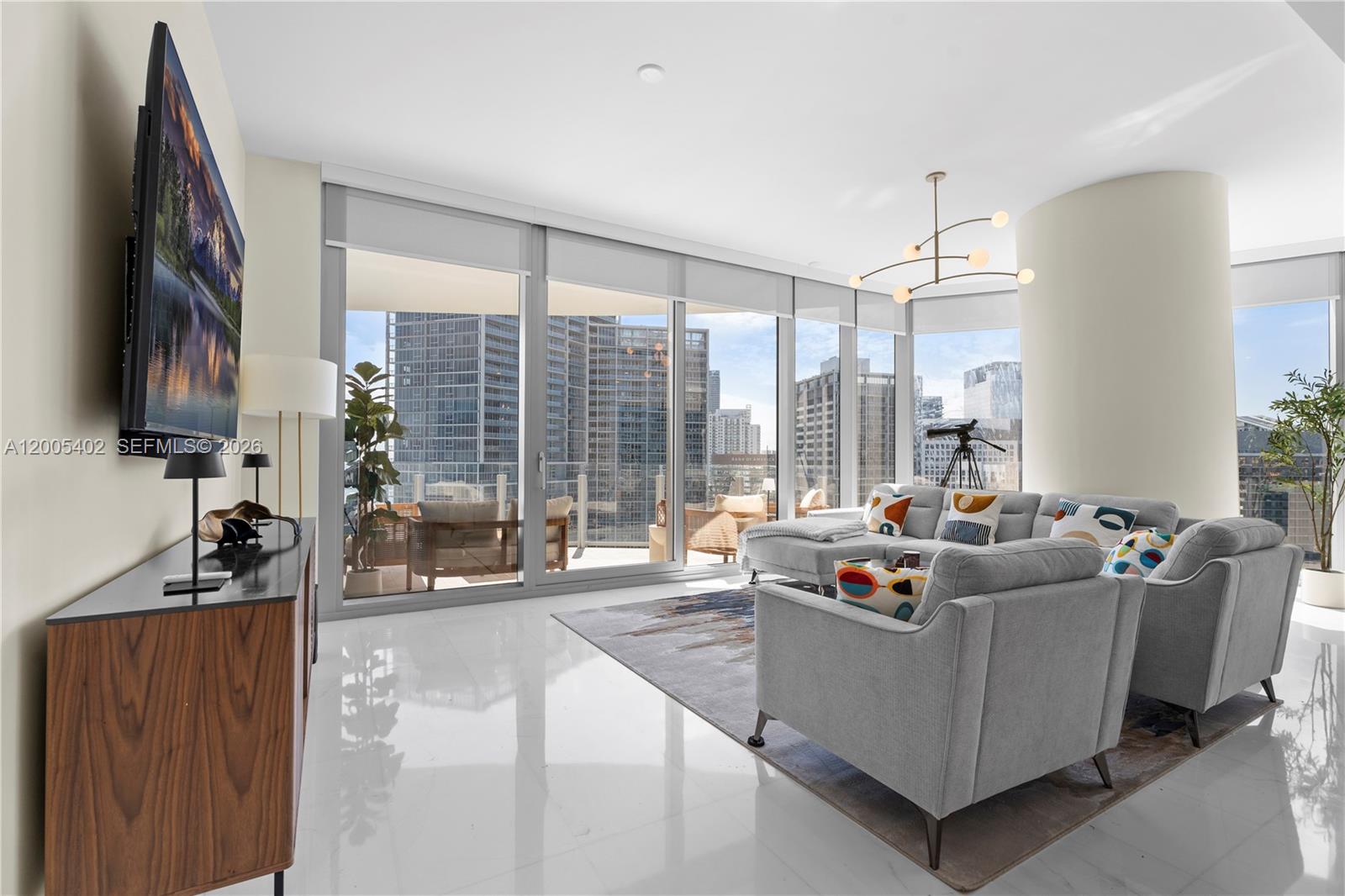 300 Biscayne Boulevard Way #4007W, Miami FL 33131