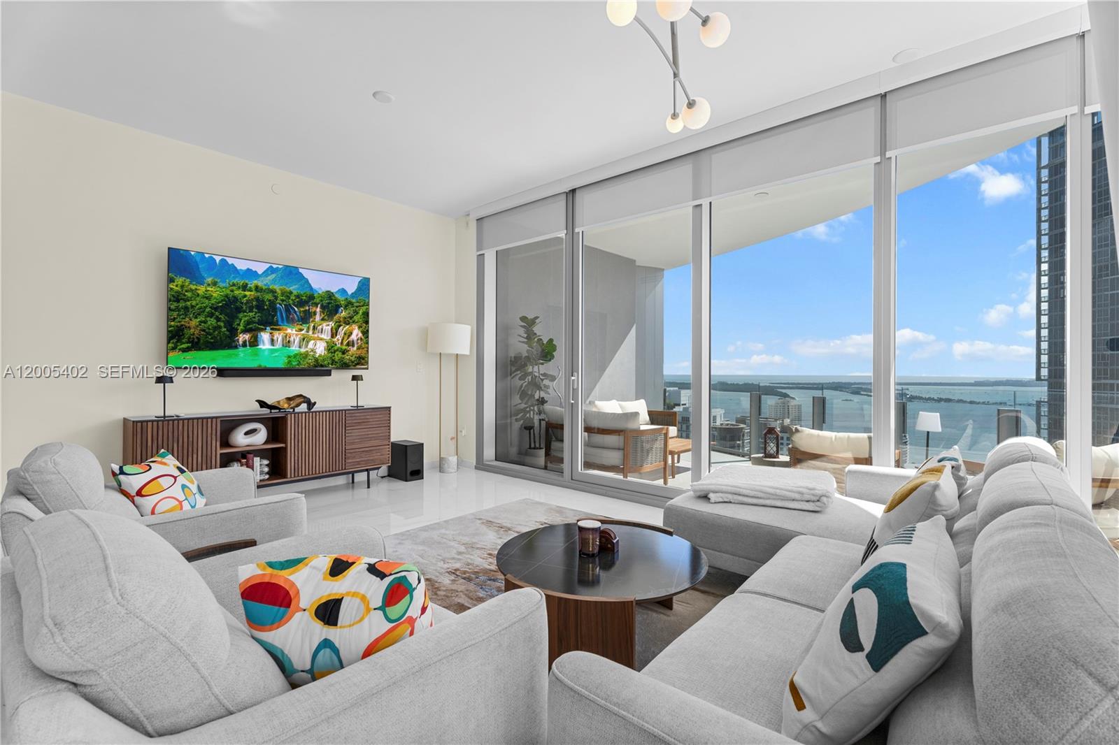 300 Biscayne Boulevard Way #4007W, Miami FL 33131